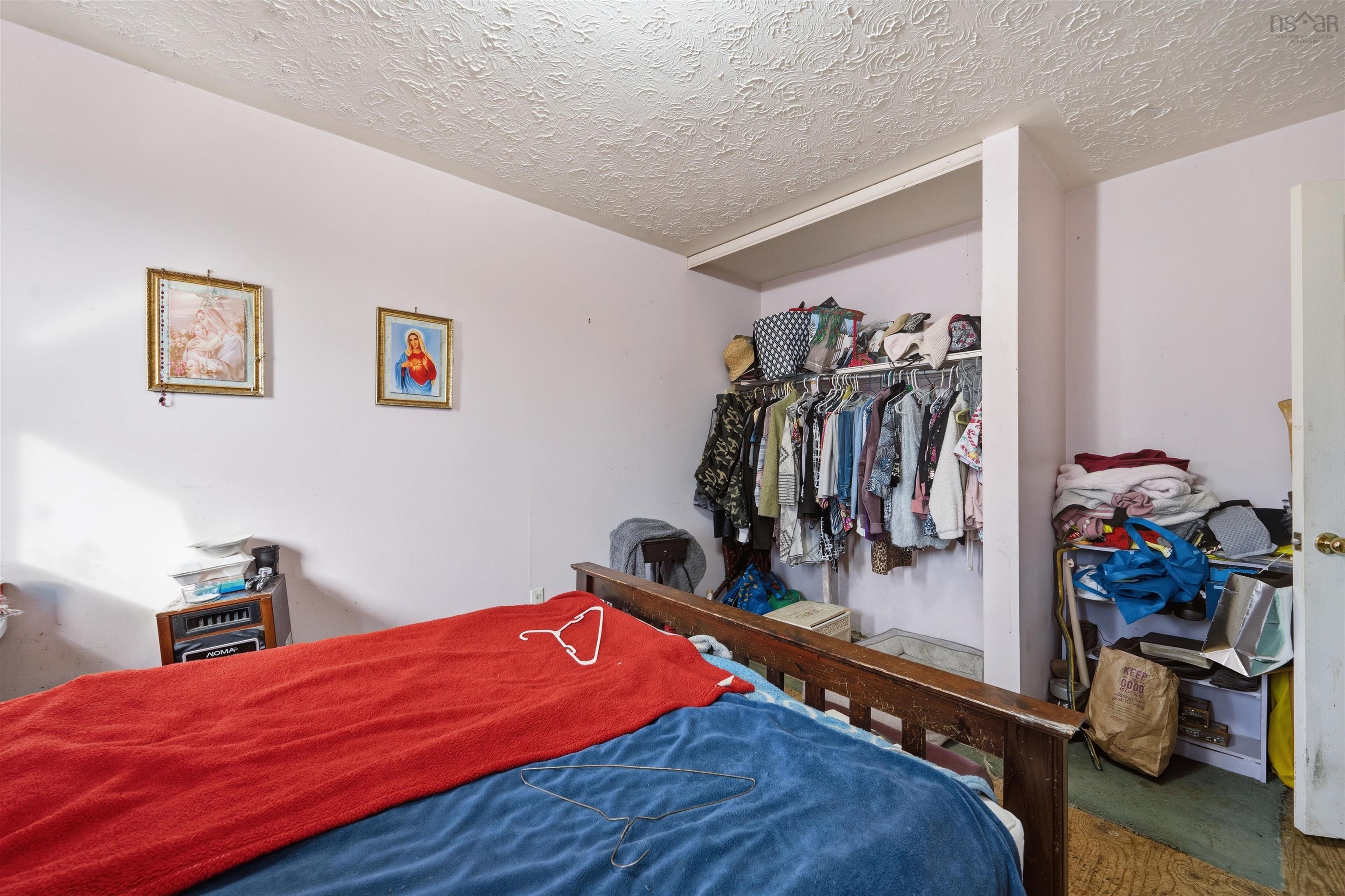 $350,000.00: 22 Brompton Road, Dartmouth