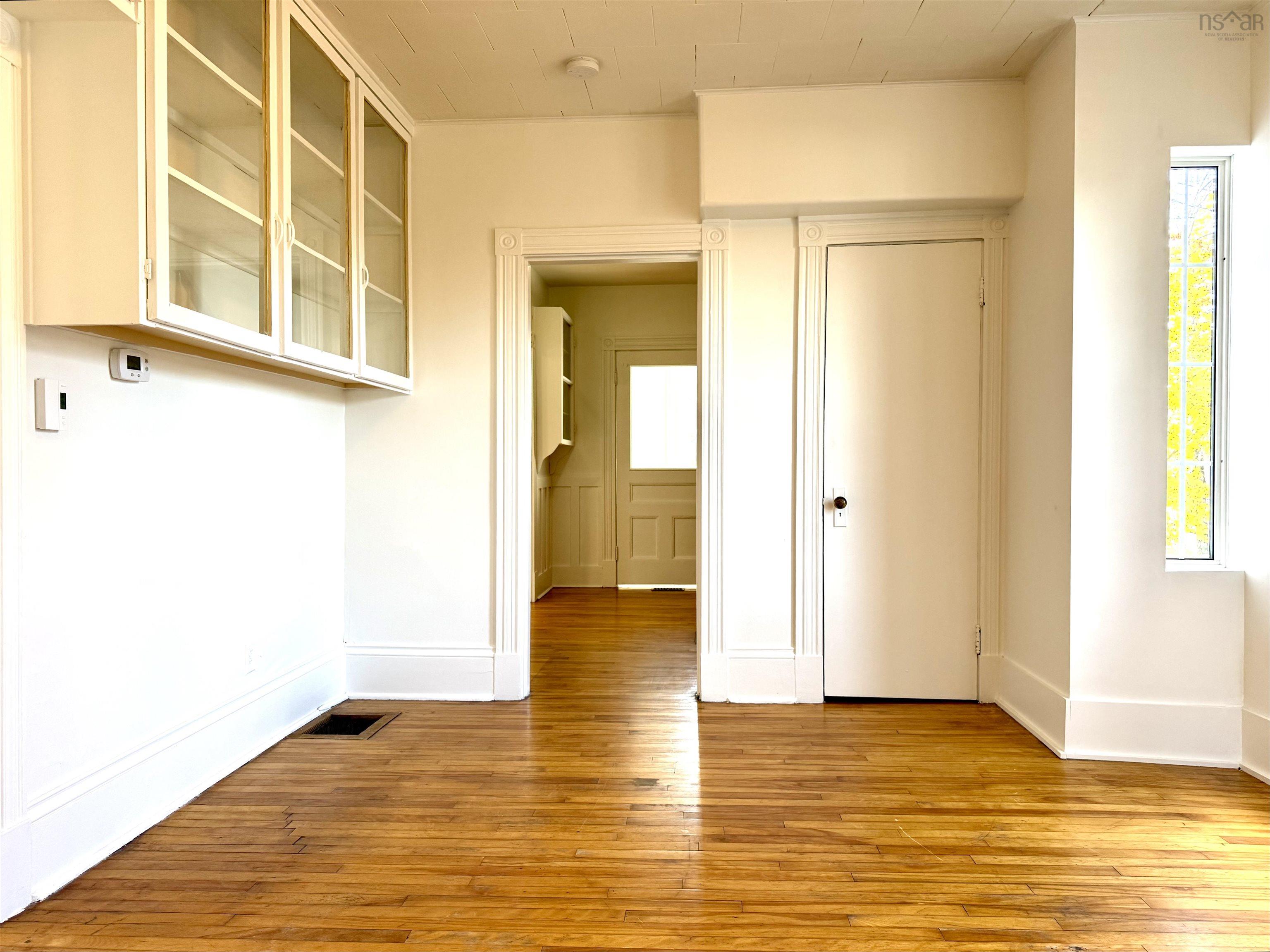 $229,900.00: 190 Church Street, Amherst