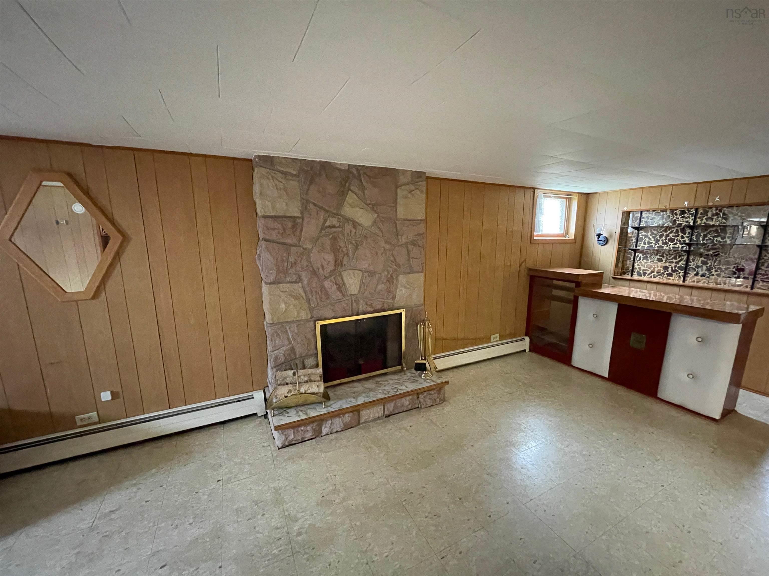 $339,900.00: 2190 Highway 28, South Bar