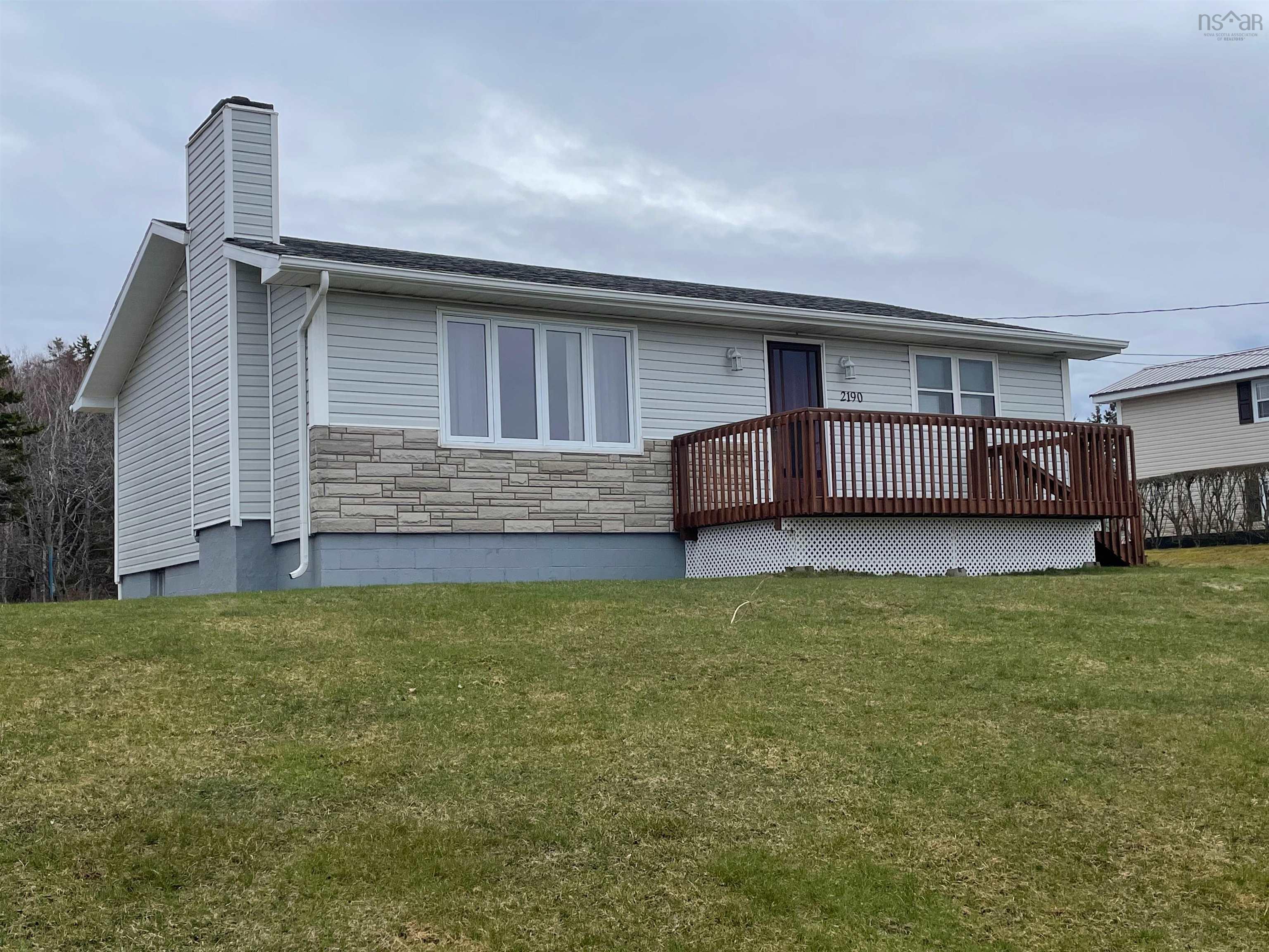 $339,900.00: 2190 Highway 28, South Bar