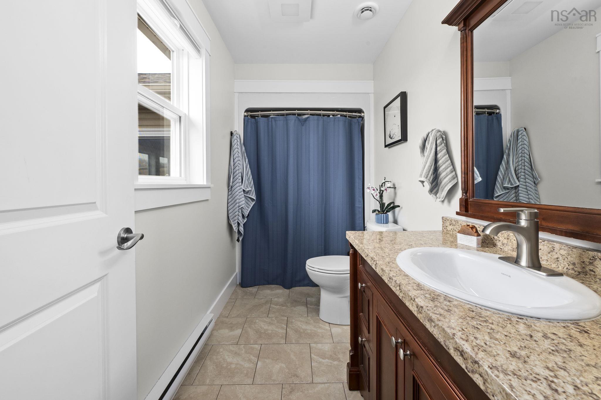 $649,900.00: 160 Underwood Road, Garlands Crossing