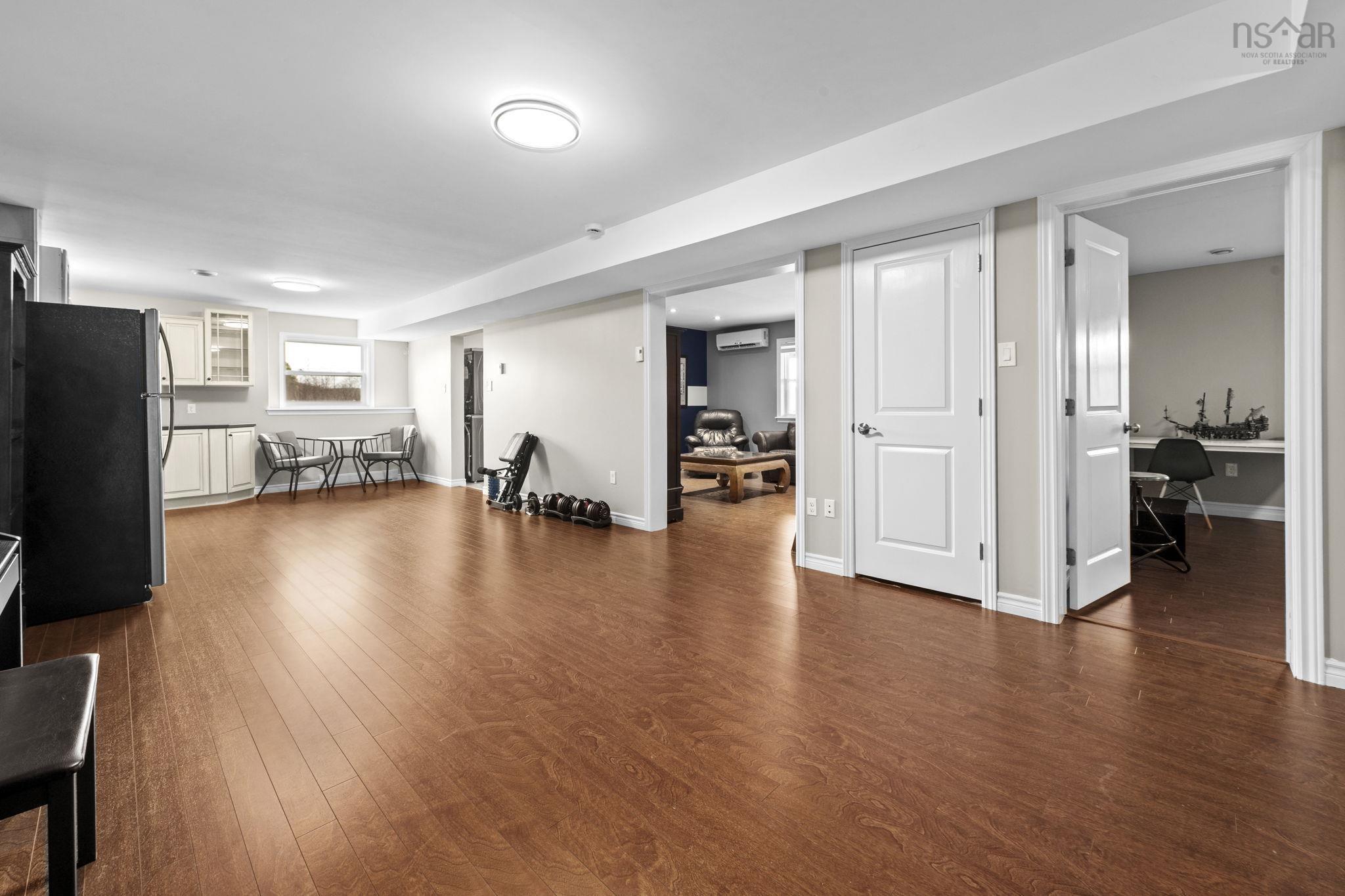 $649,900.00: 160 Underwood Road, Garlands Crossing