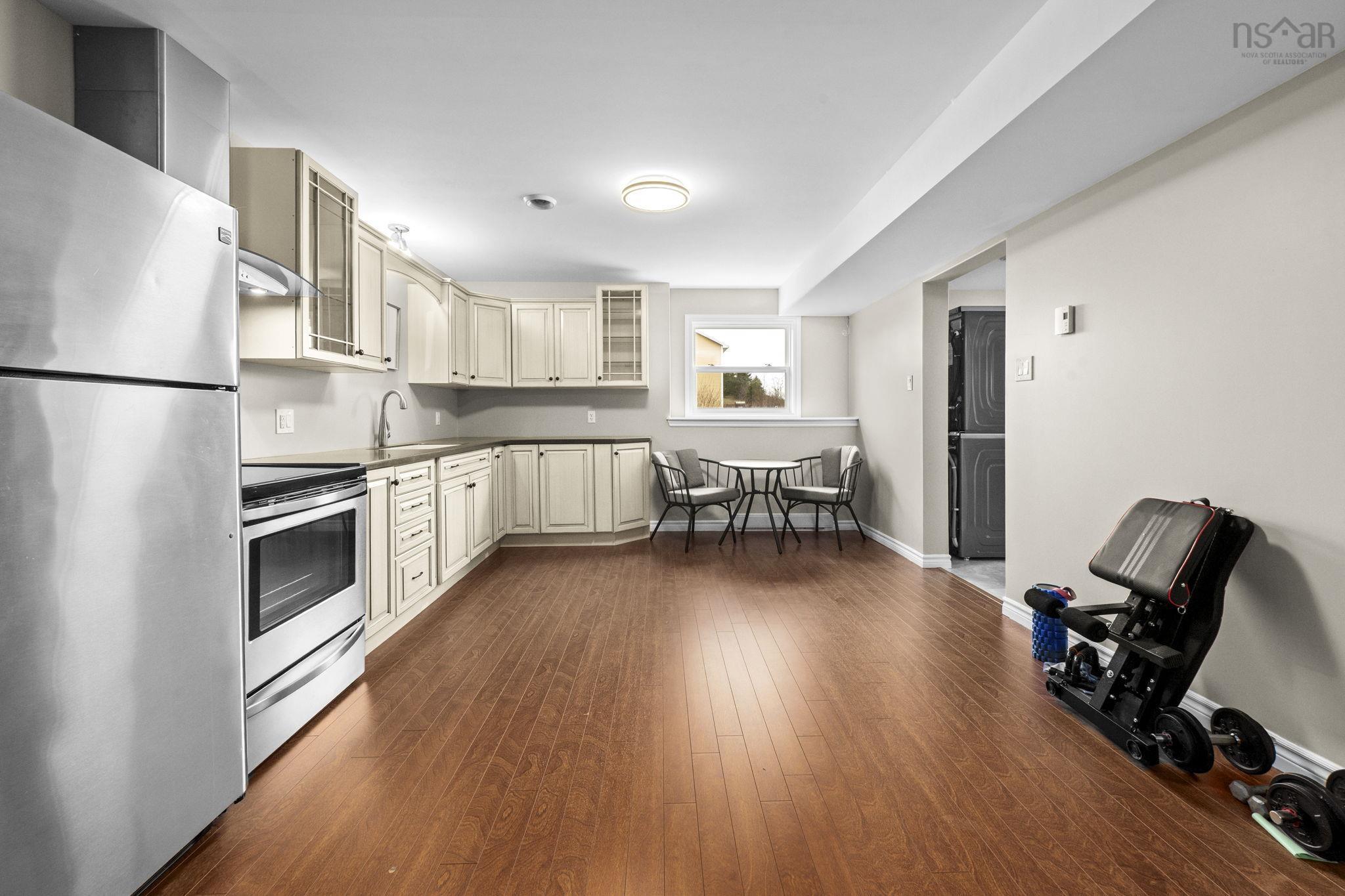 $649,900.00: 160 Underwood Road, Garlands Crossing