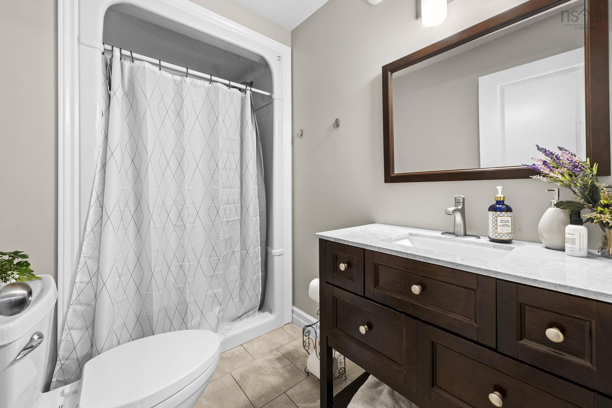 $649,900.00: 160 Underwood Road, Garlands Crossing