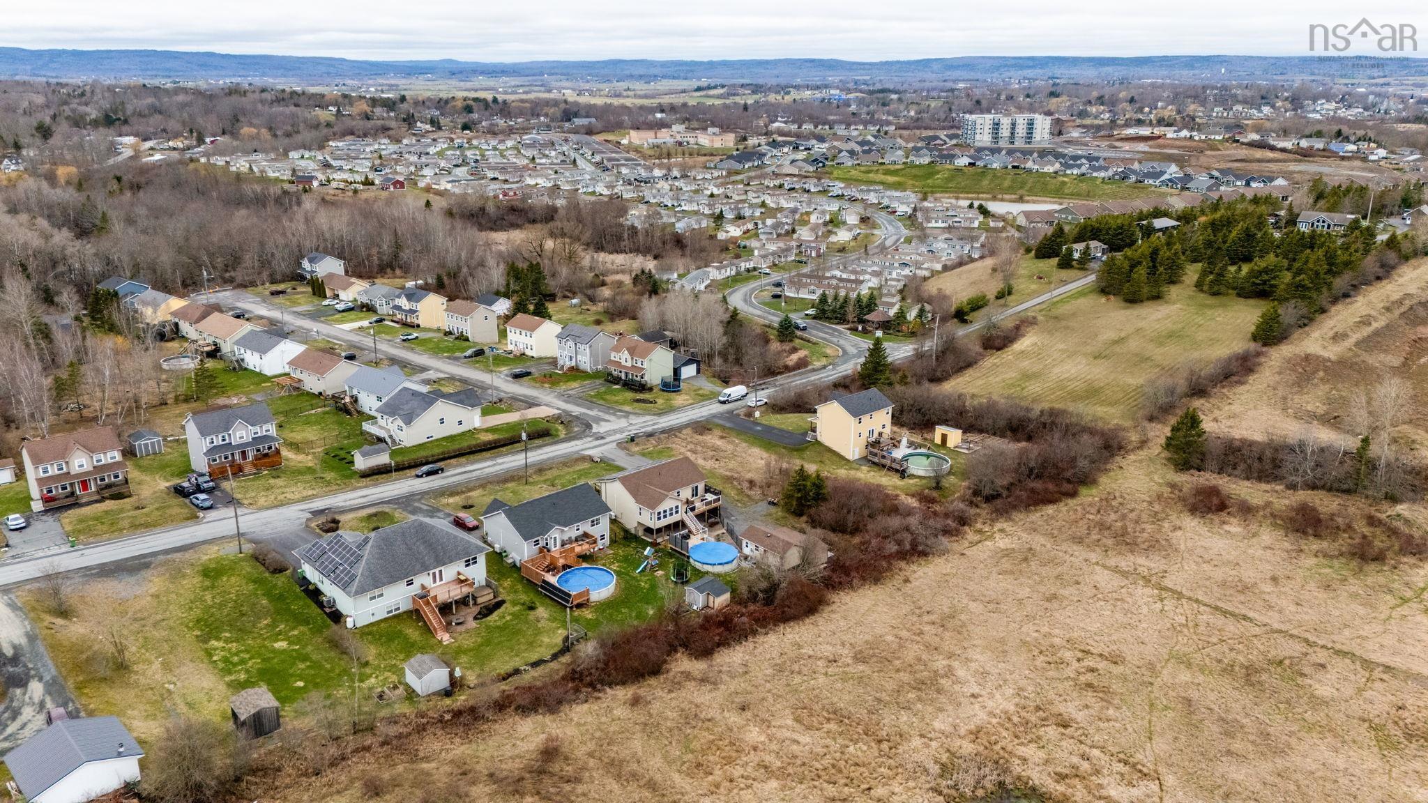 $649,900.00: 160 Underwood Road, Garlands Crossing