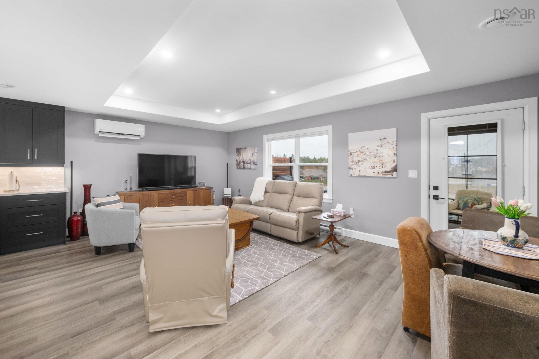 $589,900.00: 35 Elizabeth Avenue, Garlands Crossing