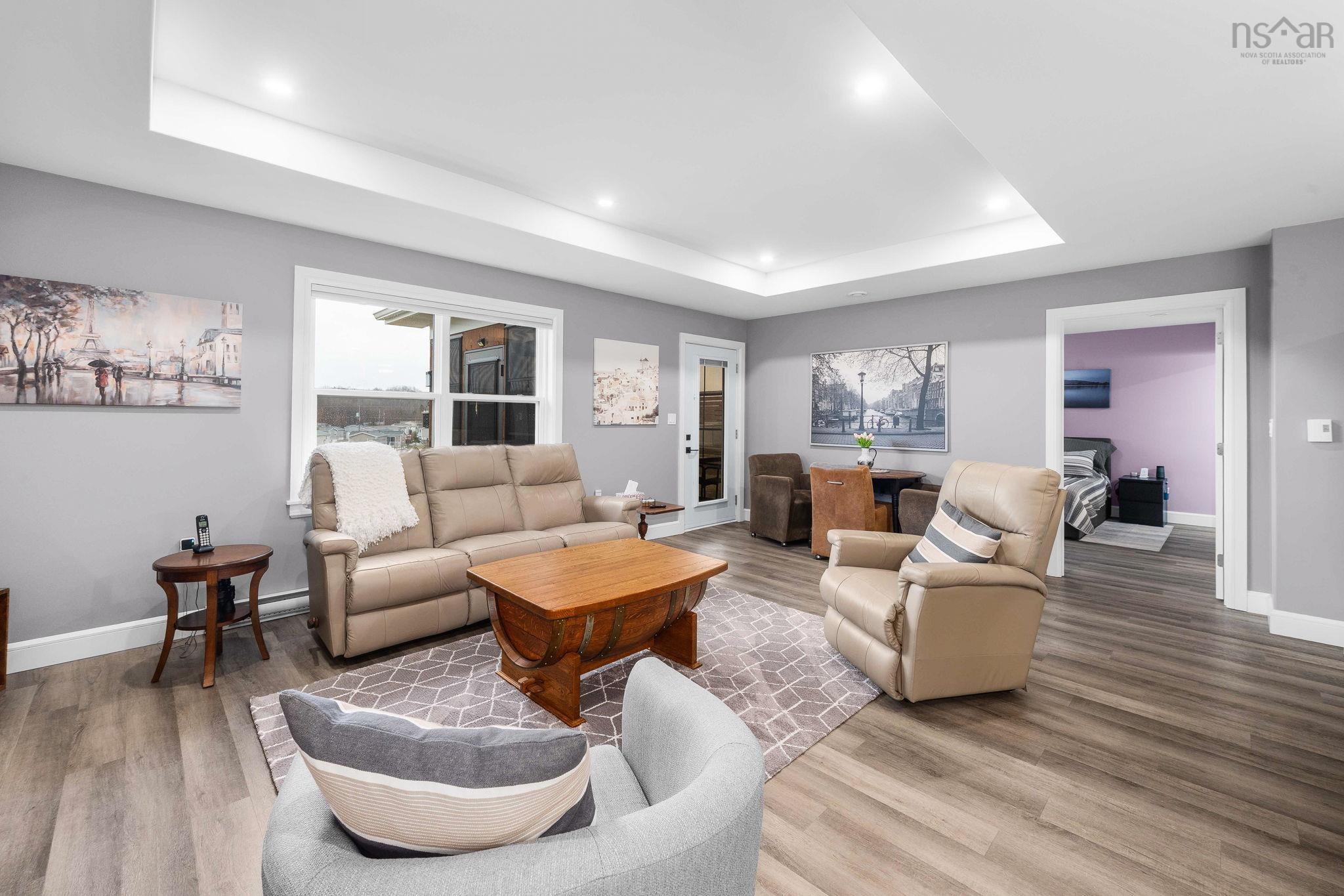 $589,900.00: 35 Elizabeth Avenue, Garlands Crossing