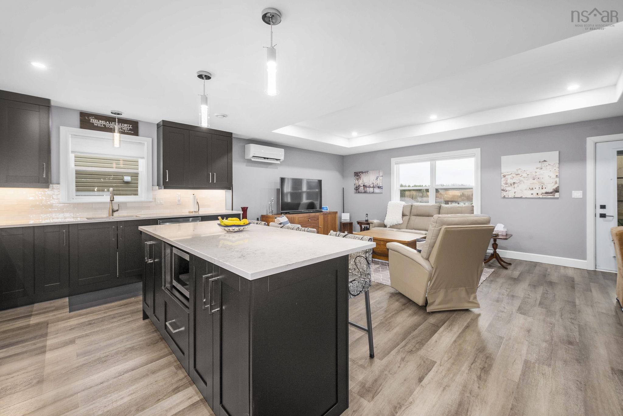 $589,900.00: 35 Elizabeth Avenue, Garlands Crossing