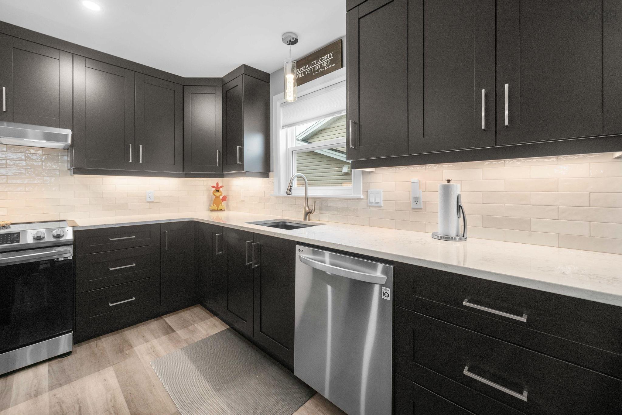 $589,900.00: 35 Elizabeth Avenue, Garlands Crossing