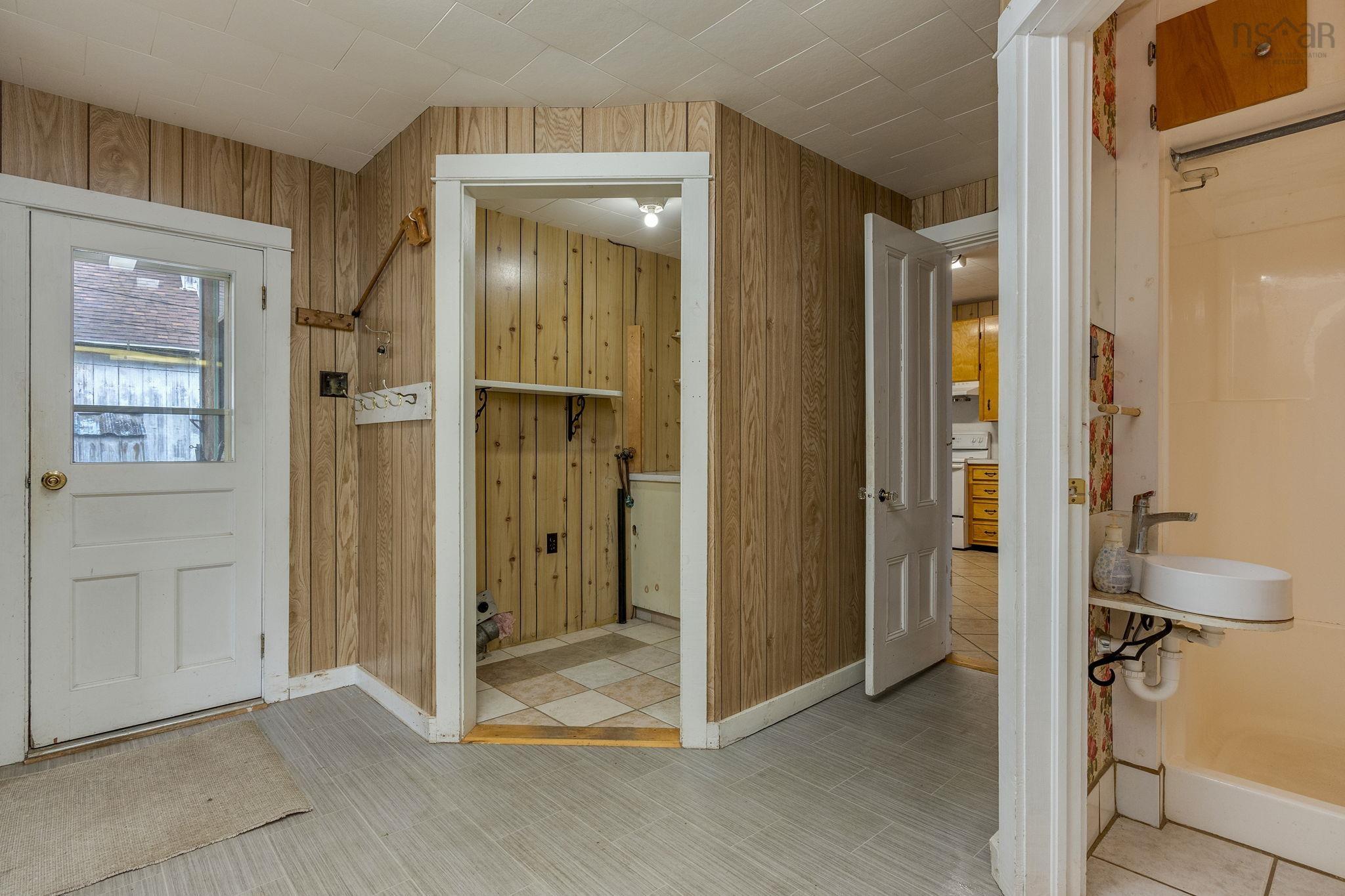 $225,000.00: 60 Commercial Street, Middleton