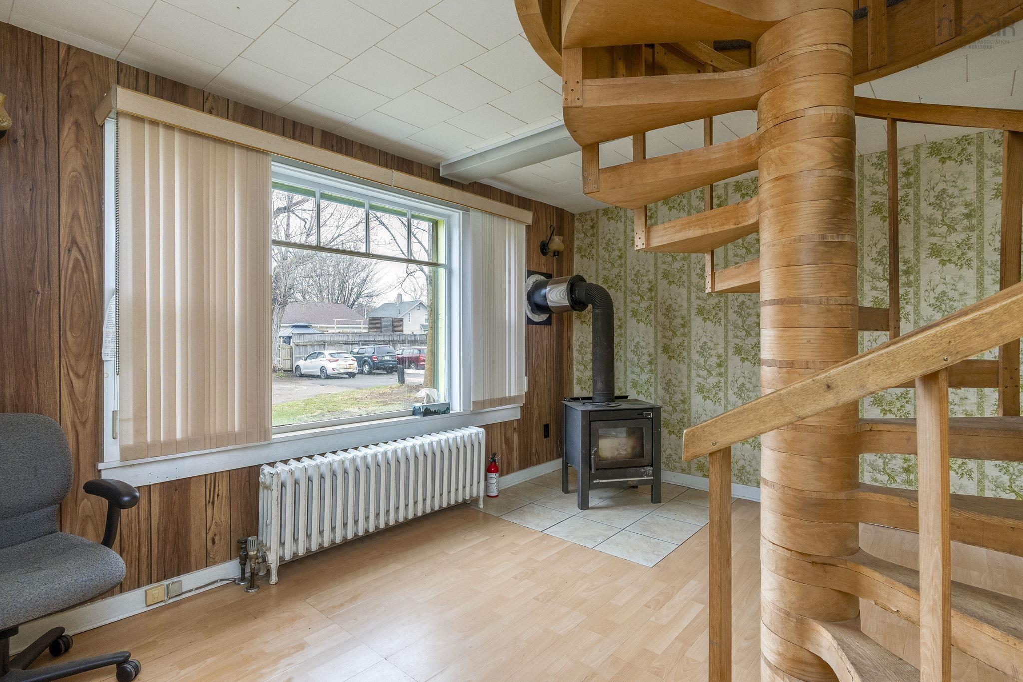 $225,000.00: 60 Commercial Street, Middleton