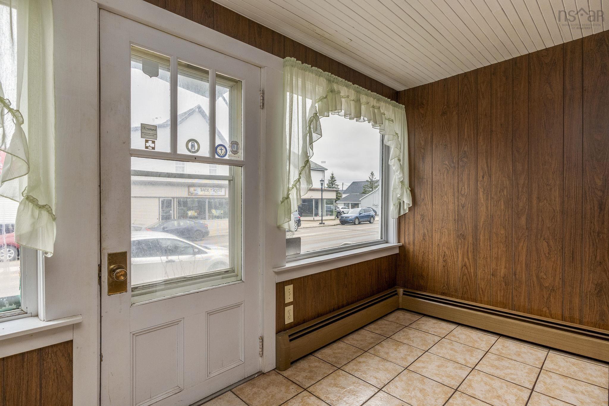 $225,000.00: 60 Commercial Street, Middleton