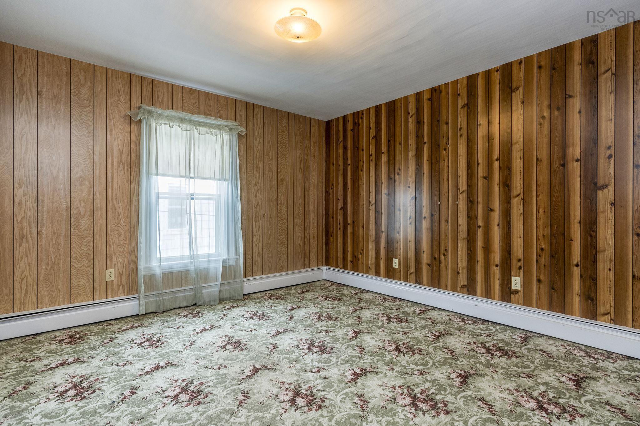 $225,000.00: 60 Commercial Street, Middleton