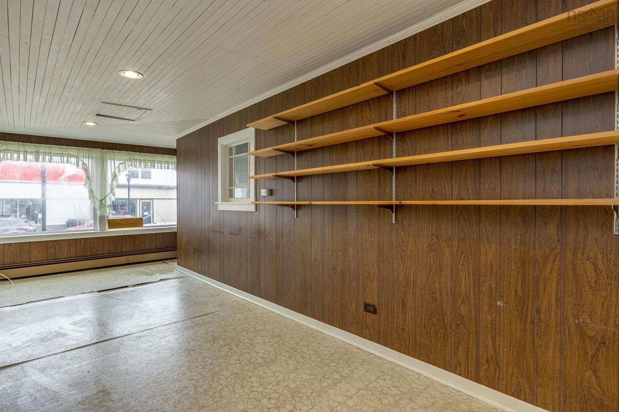 $225,000.00: 60 Commercial Street, Middleton