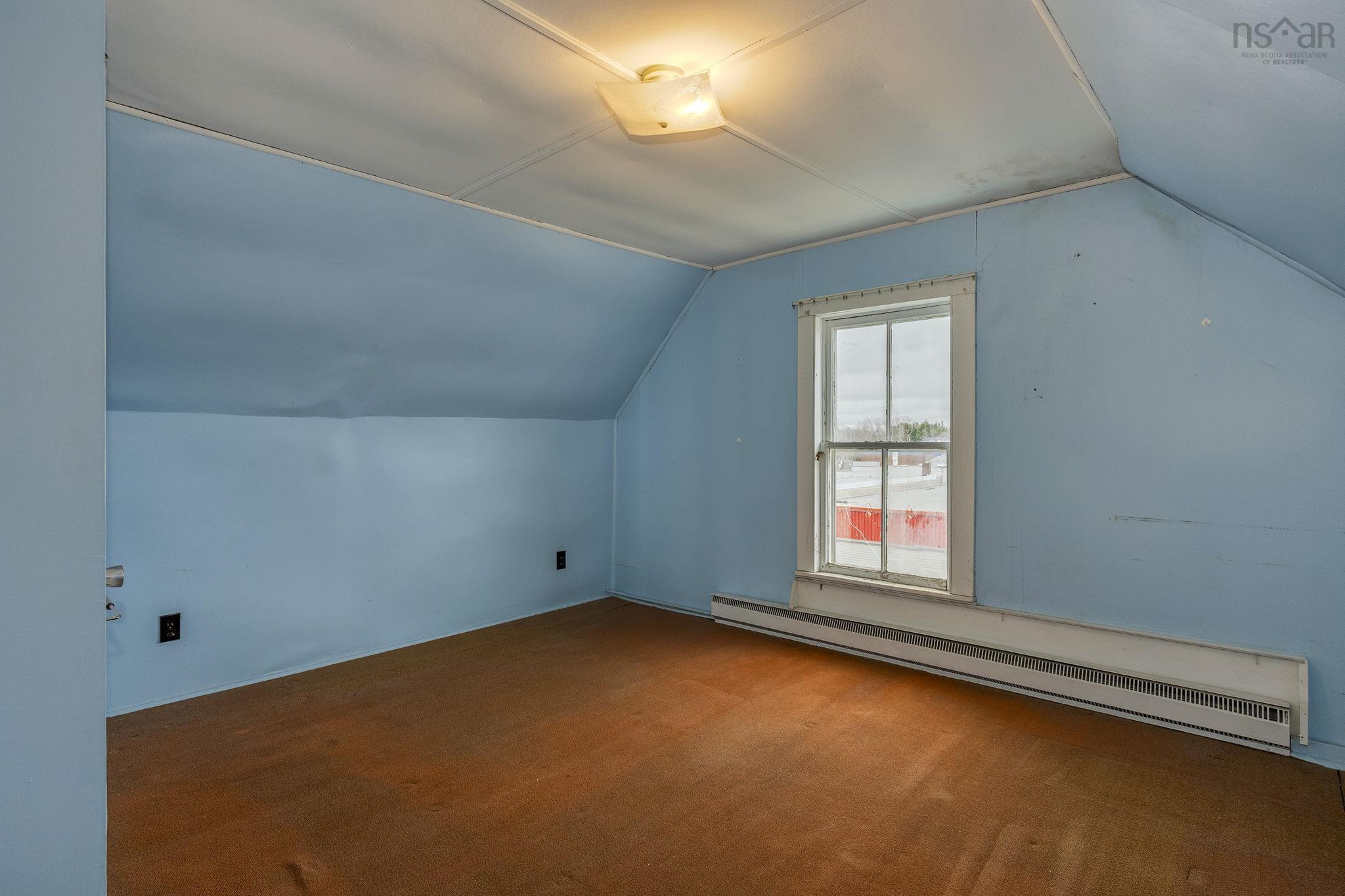 $225,000.00: 60 Commercial Street, Middleton