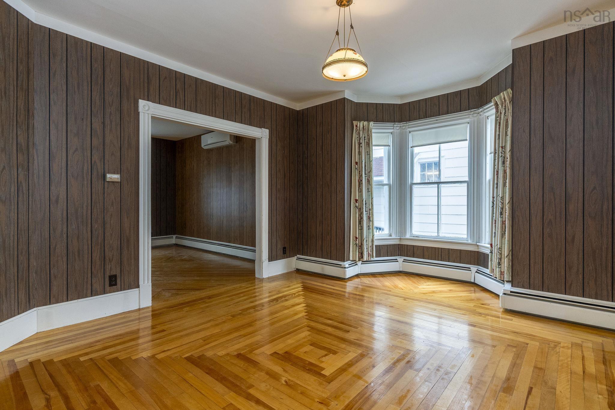 $225,000.00: 60 Commercial Street, Middleton