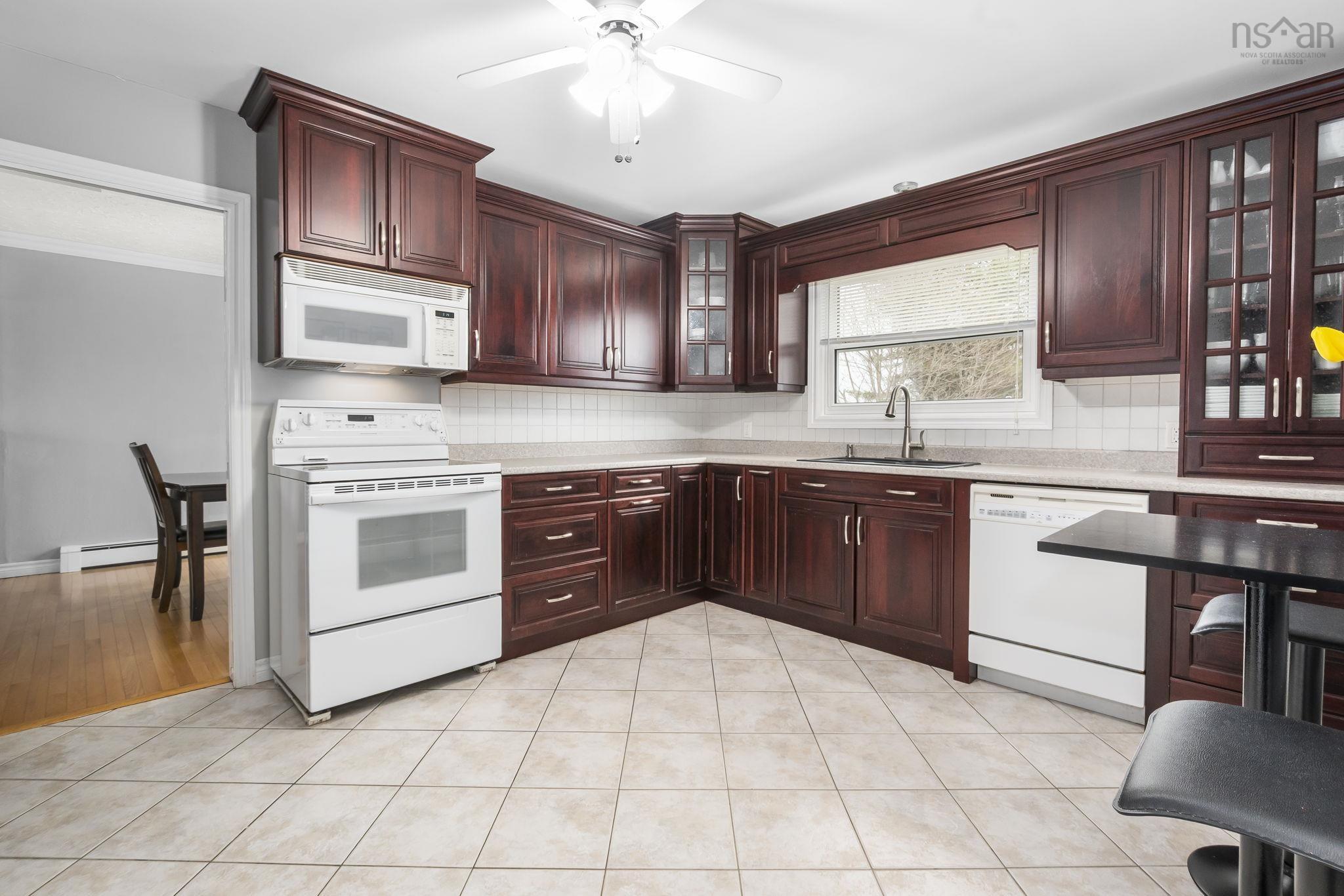 7 Lincoln Drive, Bedford, NS (MLS 202608184)