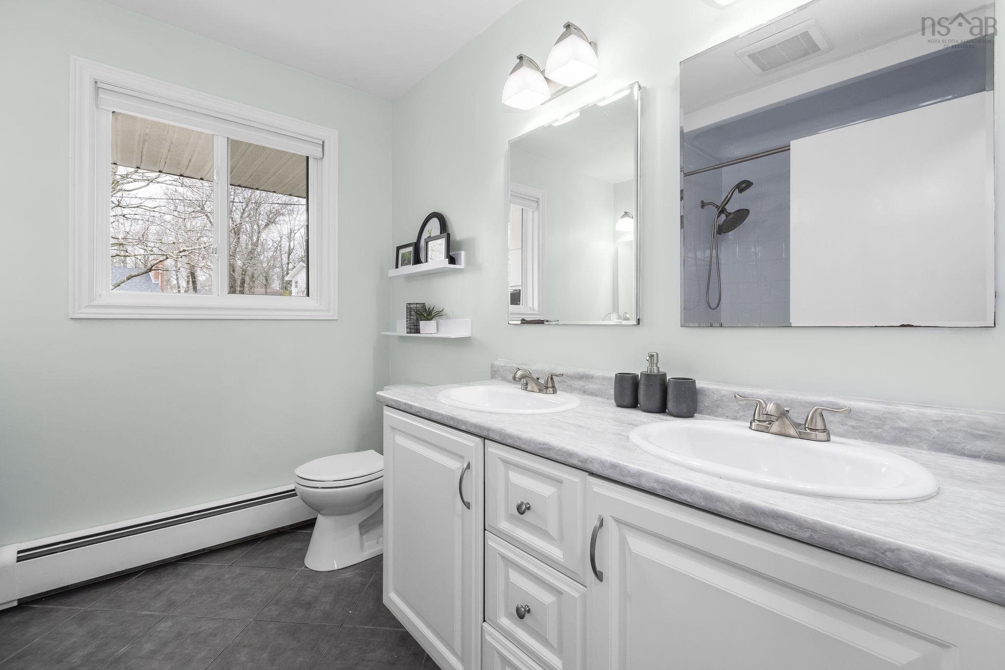 7 Lincoln Drive, Bedford, NS (MLS 202608184)