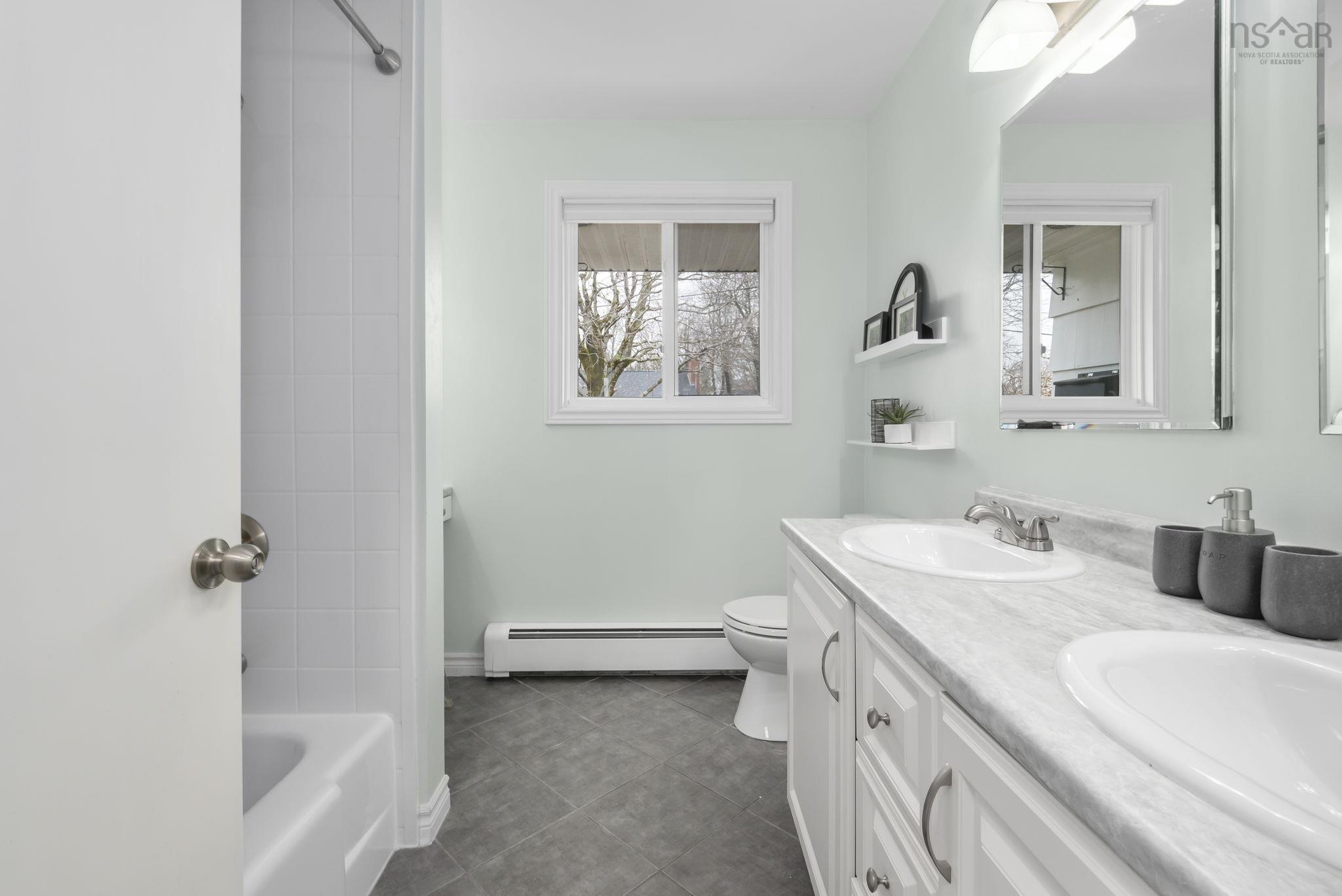 7 Lincoln Drive, Bedford, NS (MLS 202608184)