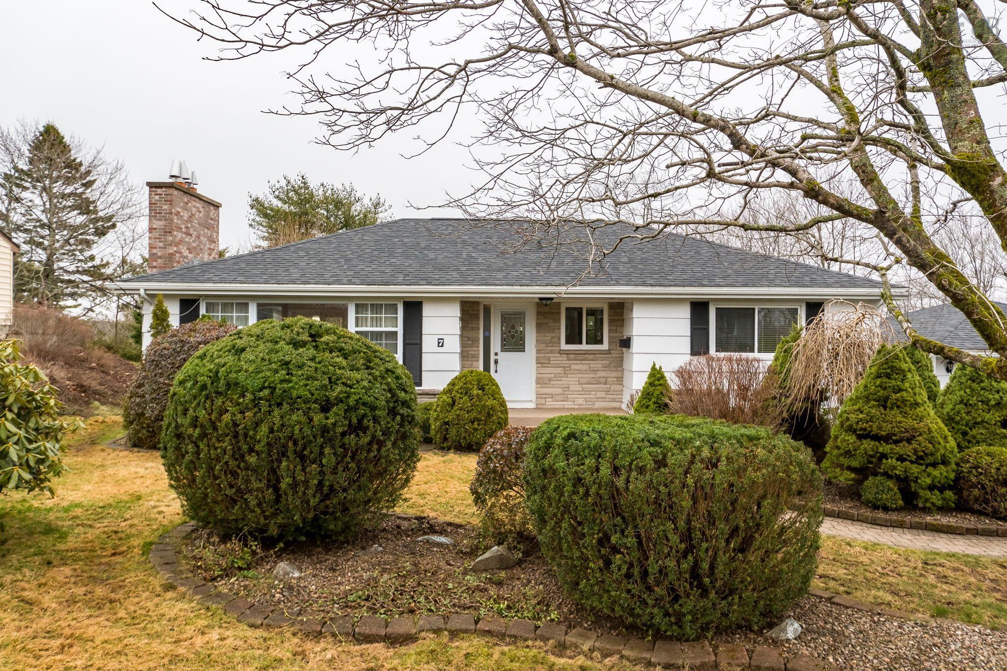 7 Lincoln Drive, Bedford, NS (MLS 202608184)