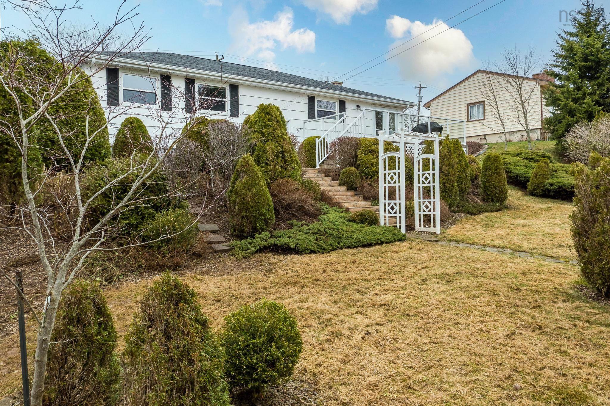 7 Lincoln Drive, Bedford, NS (MLS 202608184)