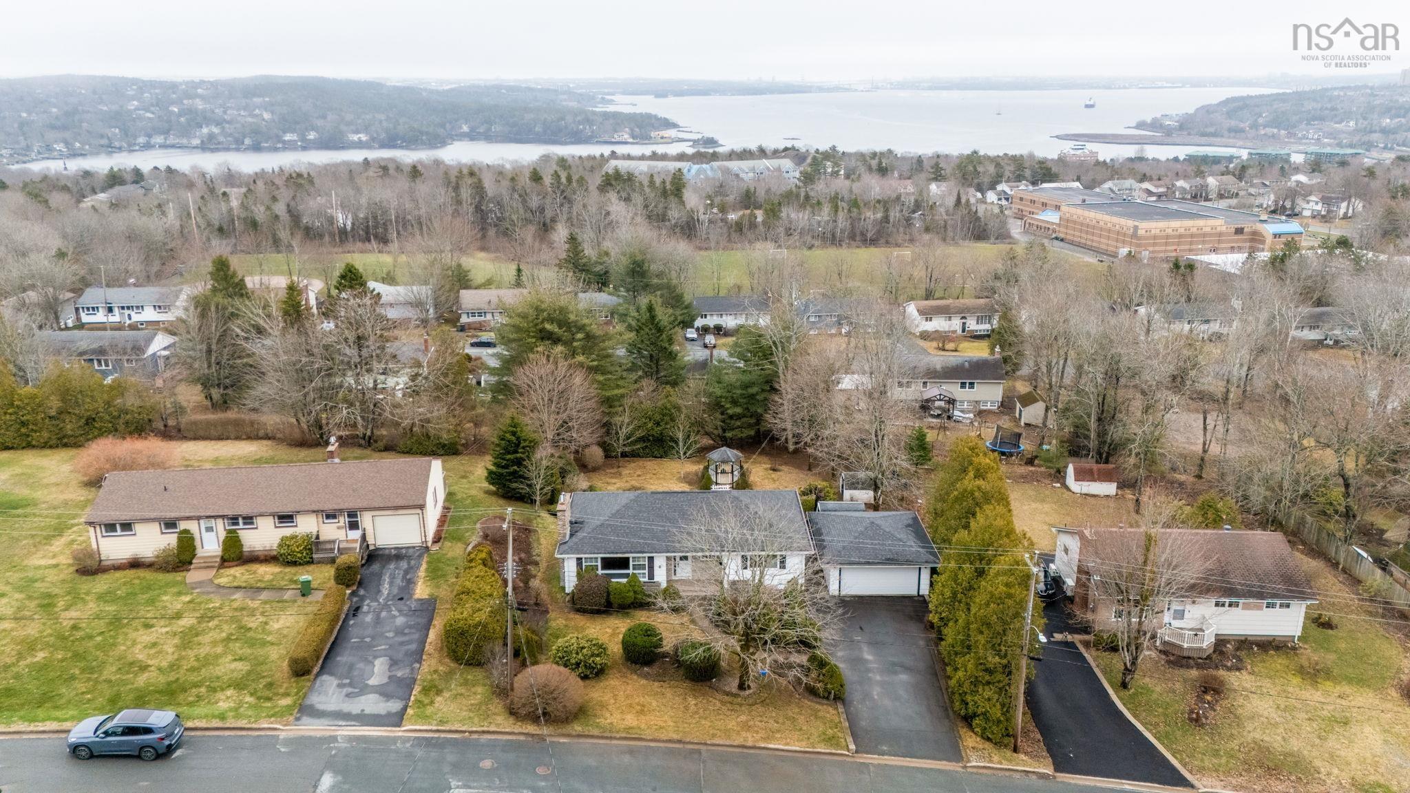 7 Lincoln Drive, Bedford, NS (MLS 202608184)