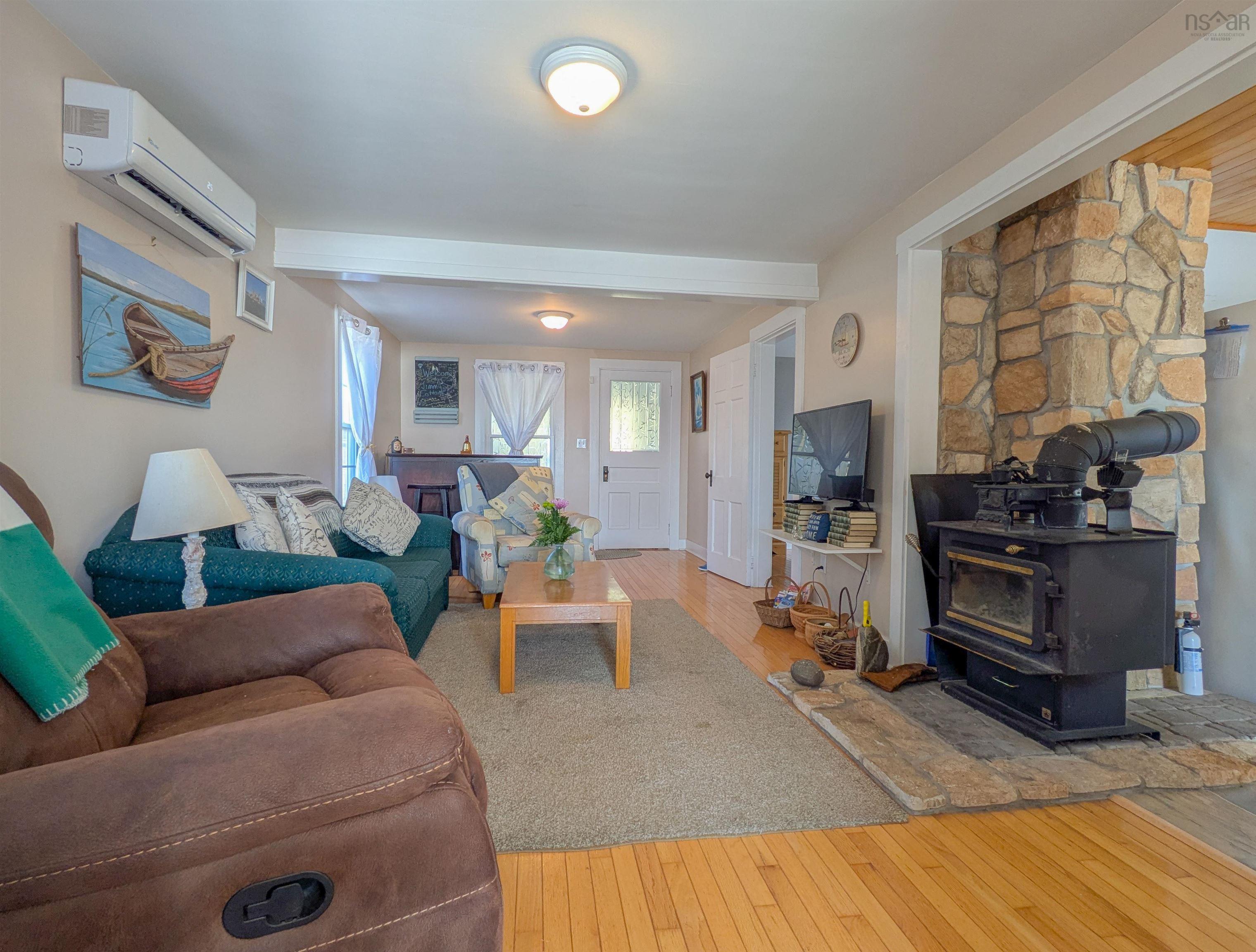 $379,000.00: 1692 Granville Road, Port Wade