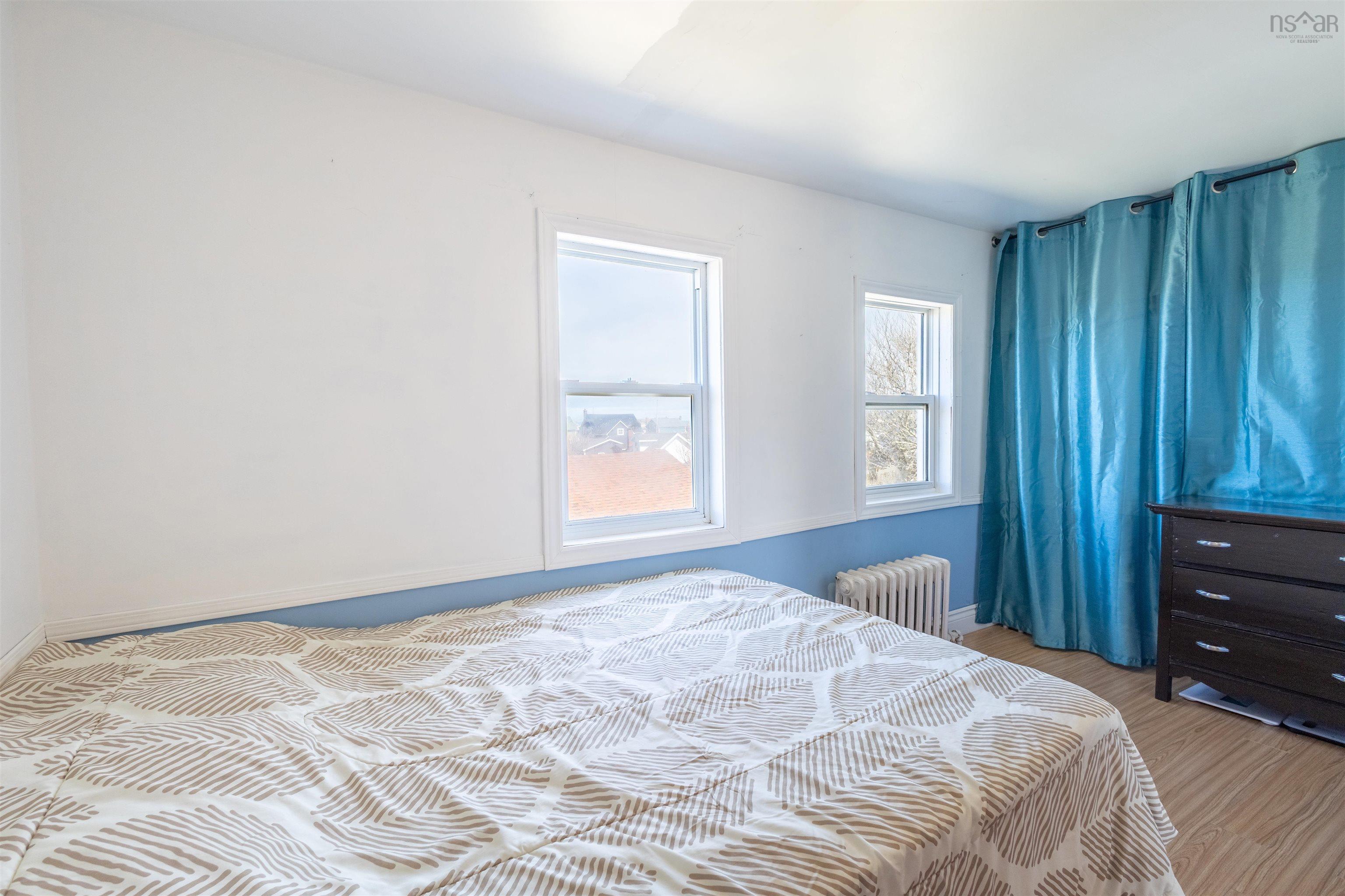 $229,900.00: 72 Connaught Avenue, Glace Bay