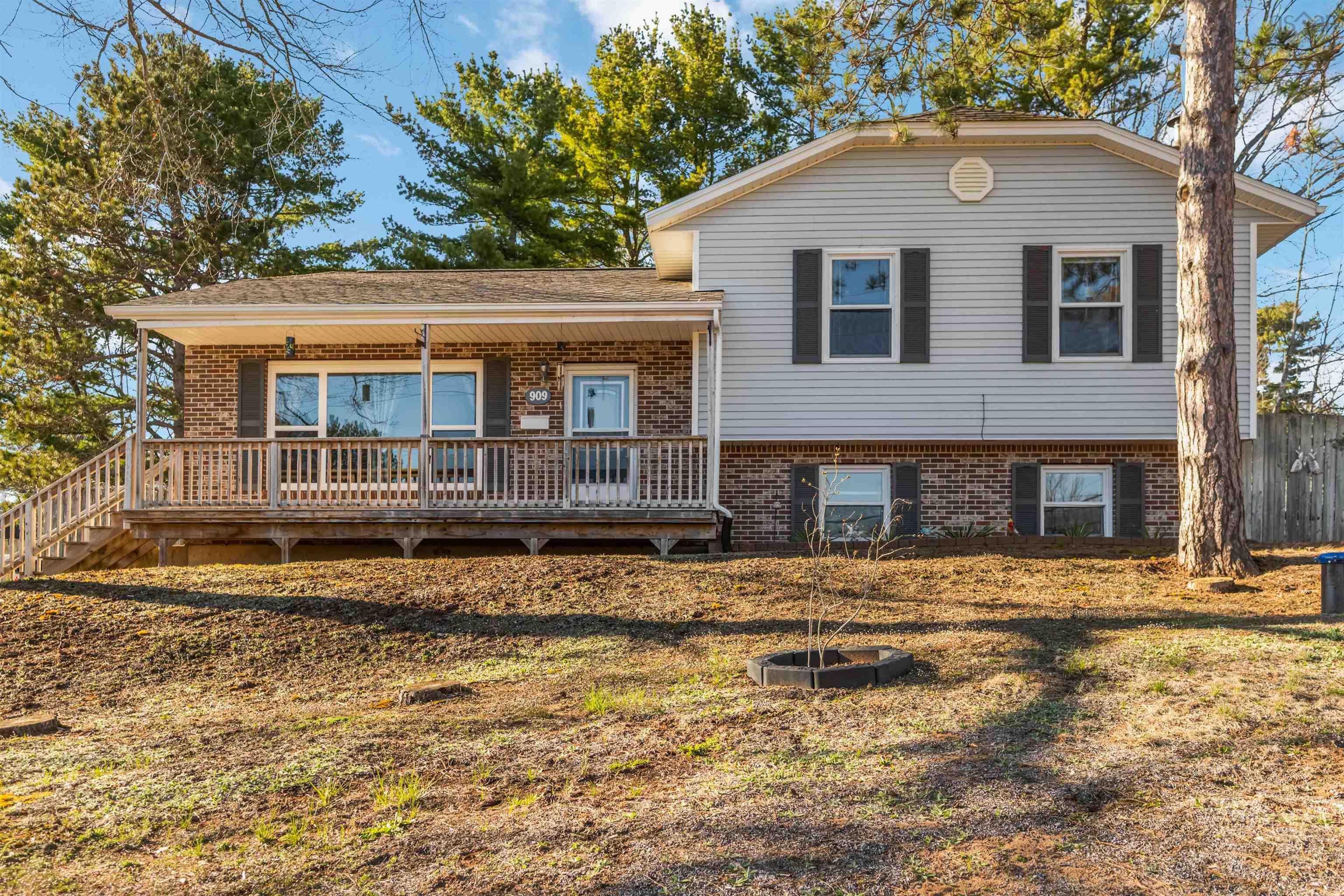 $469,905.00: 909 Shawn Drive, Kingston
