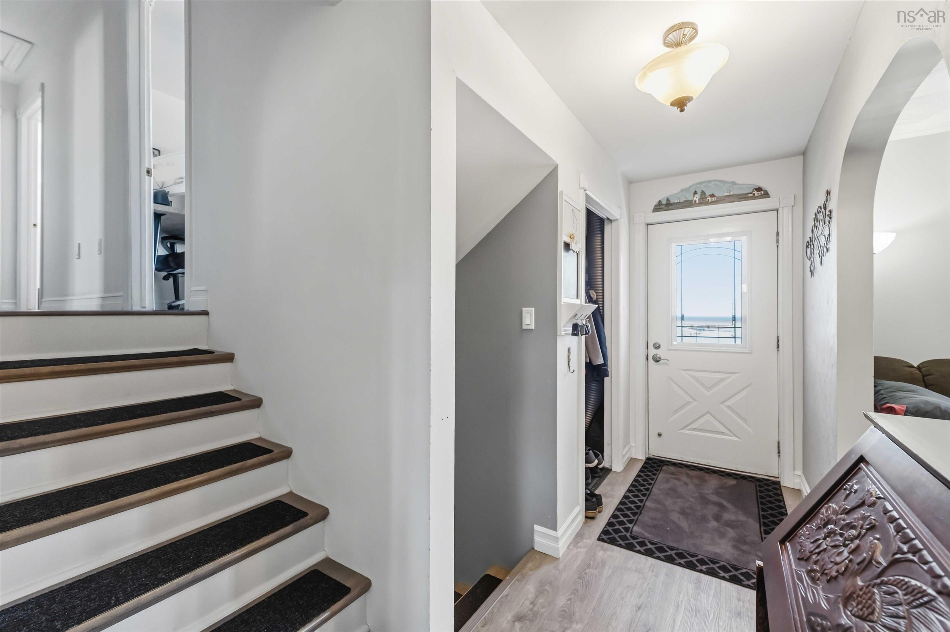 $469,905.00: 909 Shawn Drive, Kingston