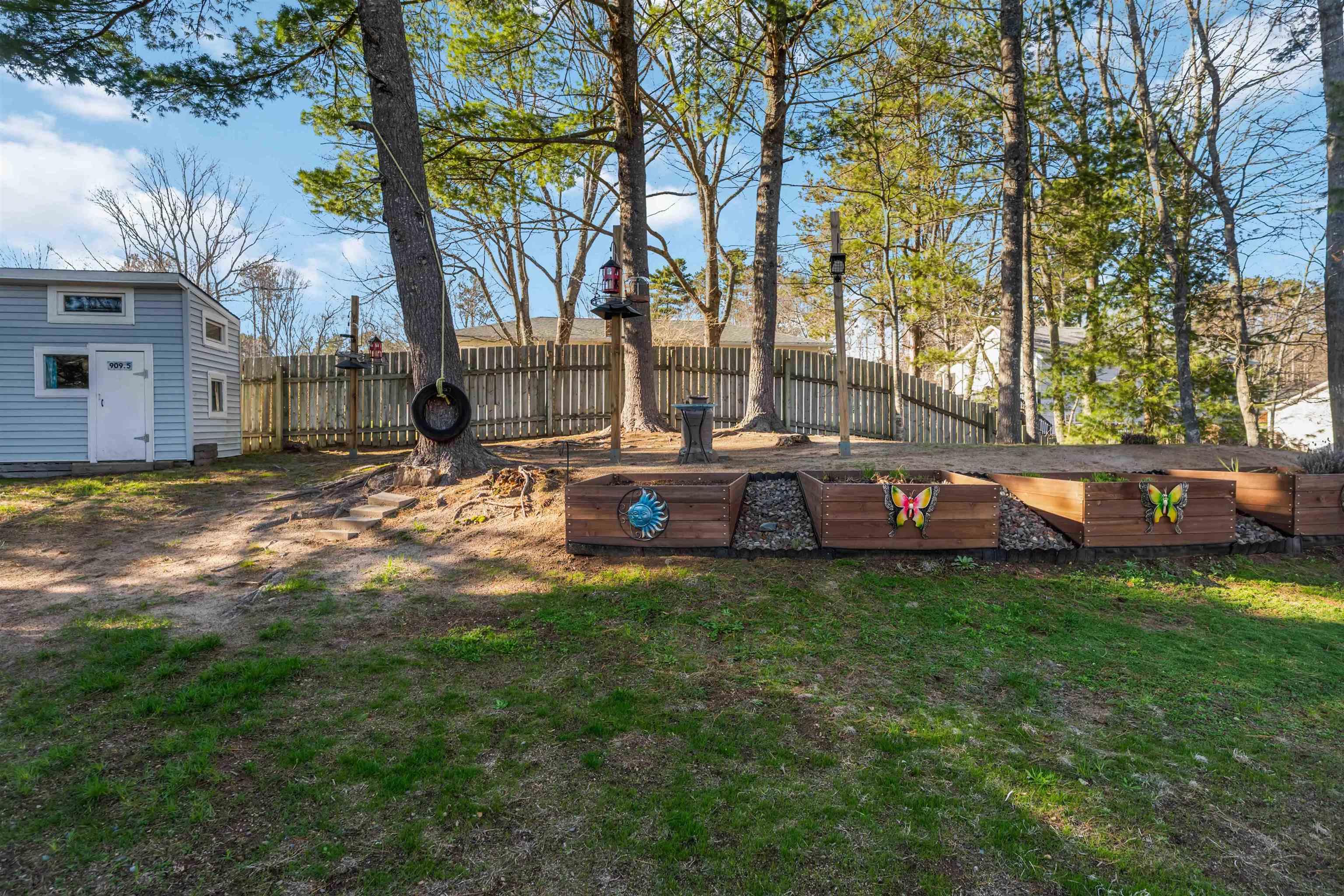 $469,905.00: 909 Shawn Drive, Kingston