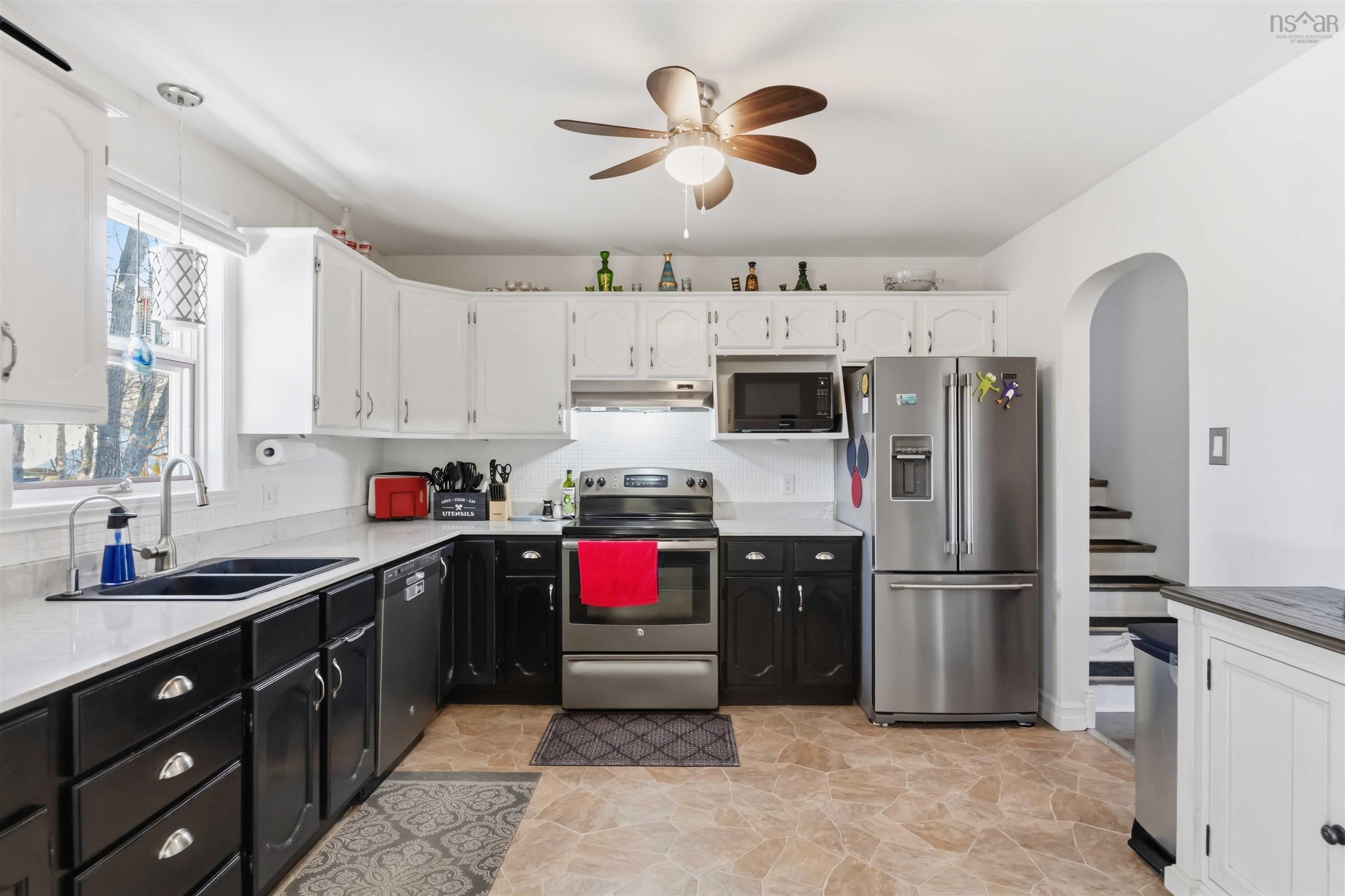 $469,905.00: 909 Shawn Drive, Kingston