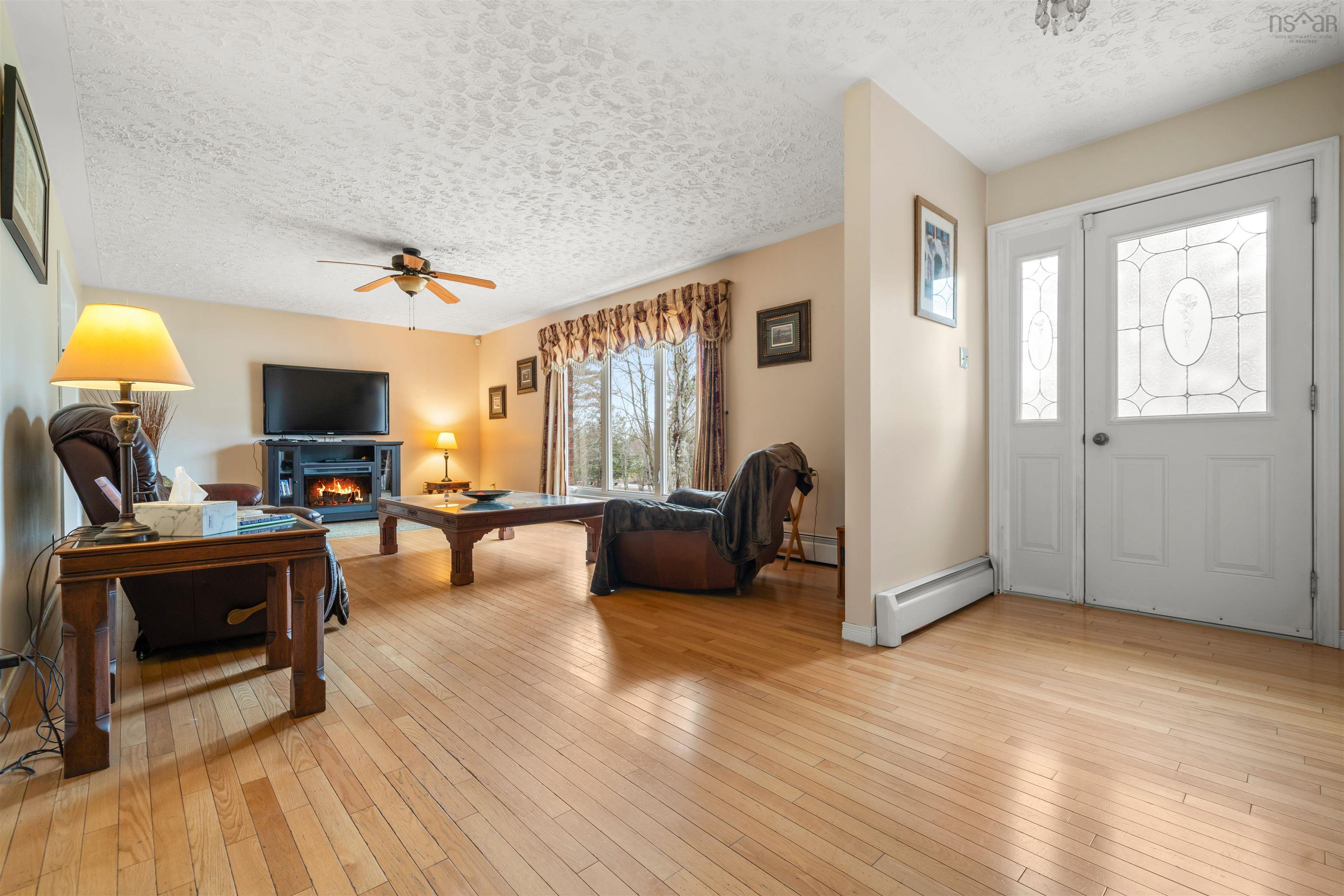 $550,000.00: 224 Sylvester Road, Sylvester