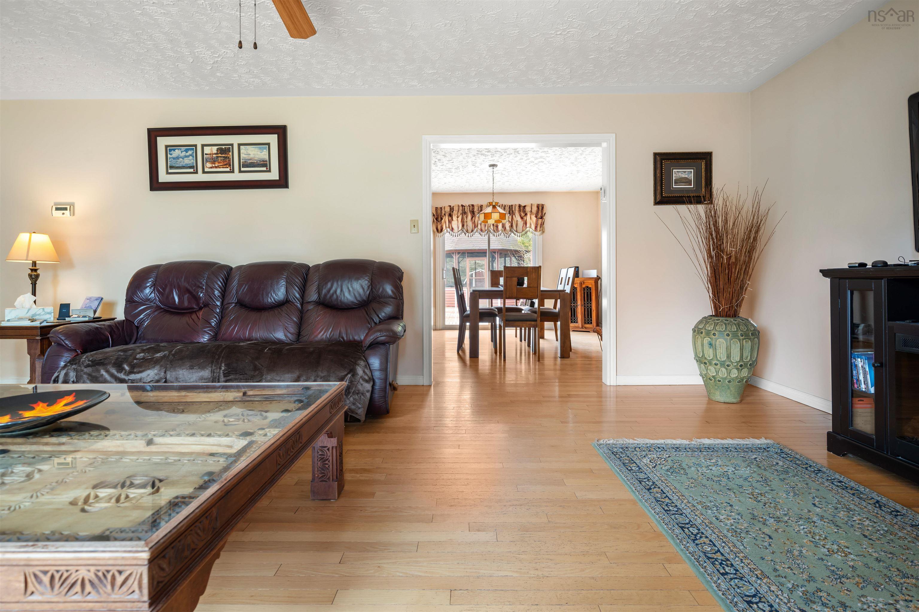 $550,000.00: 224 Sylvester Road, Sylvester
