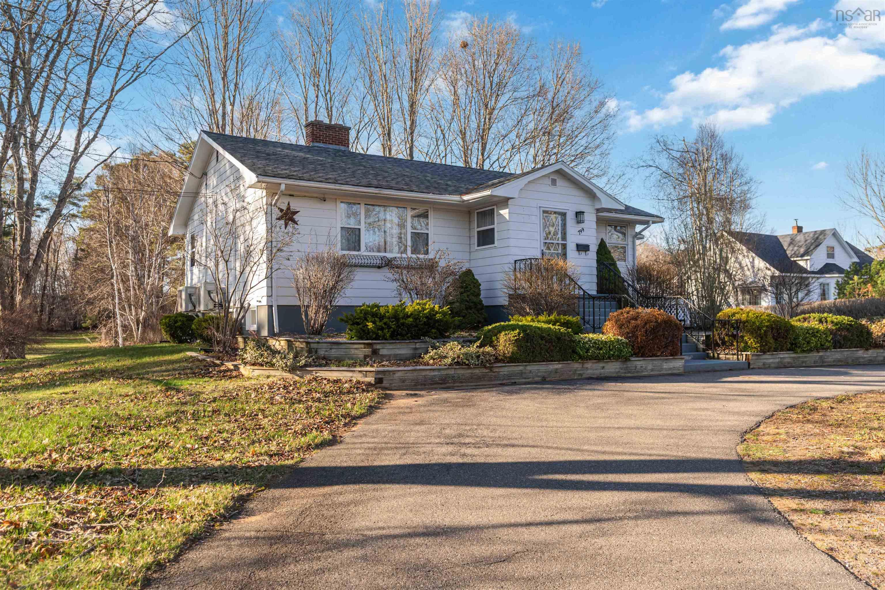 $377,500.00: 799 Main Street, Kingston