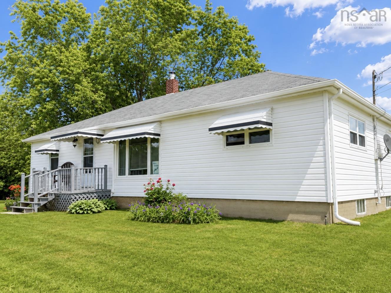 $449,900.00: 2252 Highway 1, Upper Clements