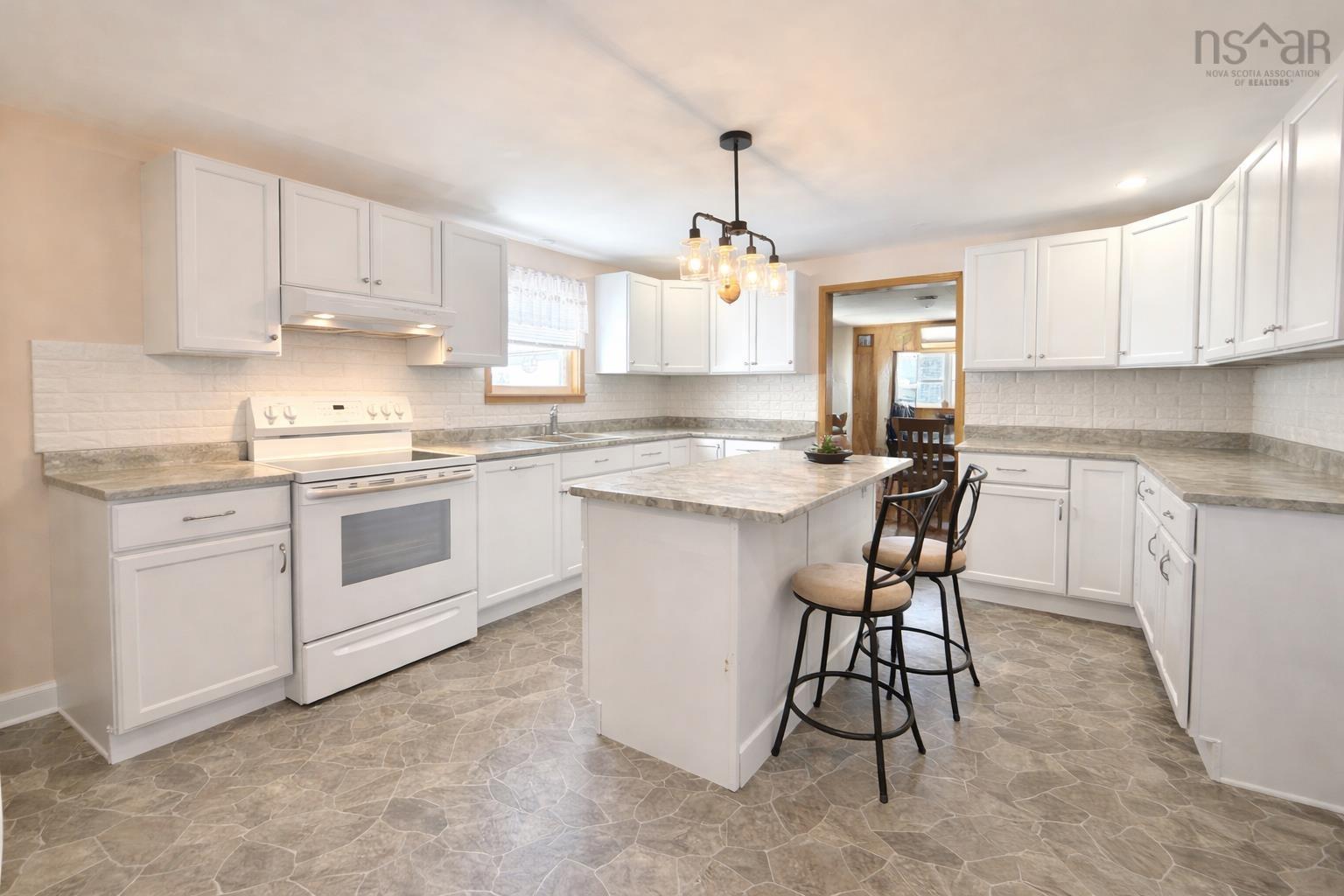 $449,900.00: 2252 Highway 1, Upper Clements