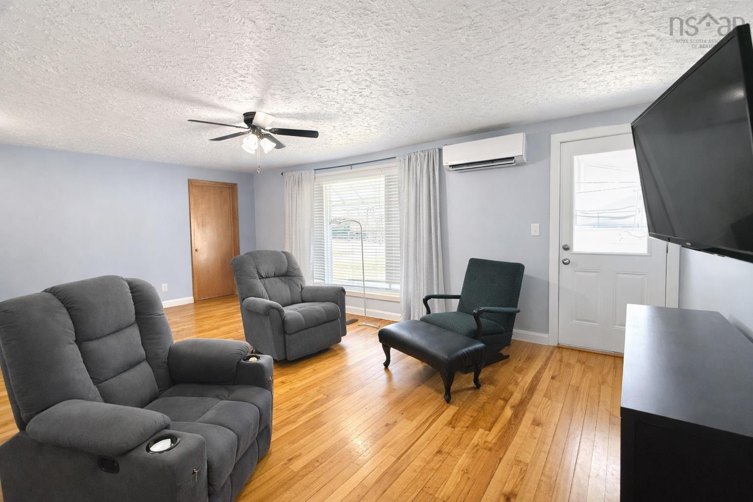 $449,900.00: 2252 Highway 1, Upper Clements