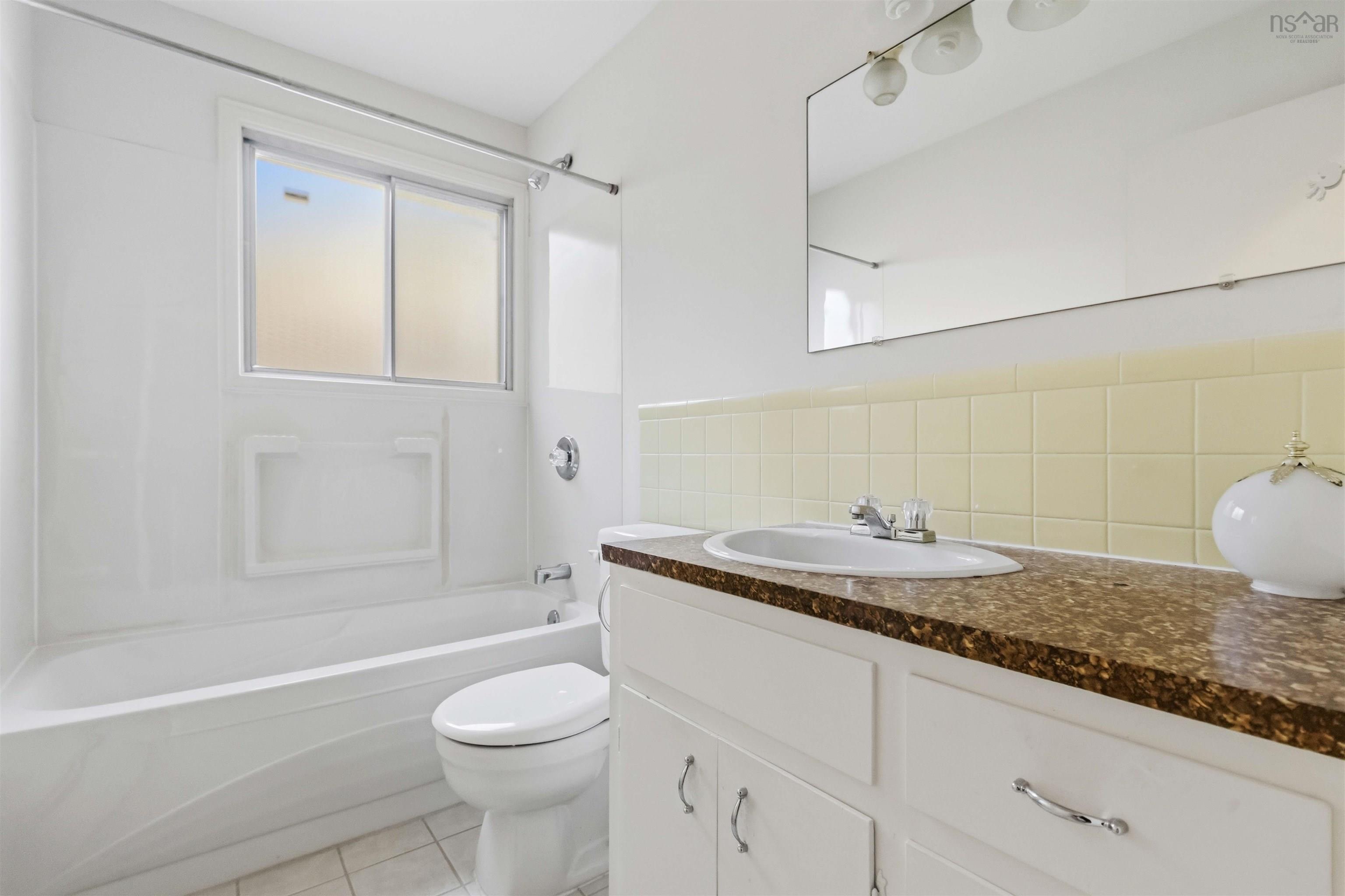 71 Woodward Crescent, Halifax, NS (MLS 202608216)