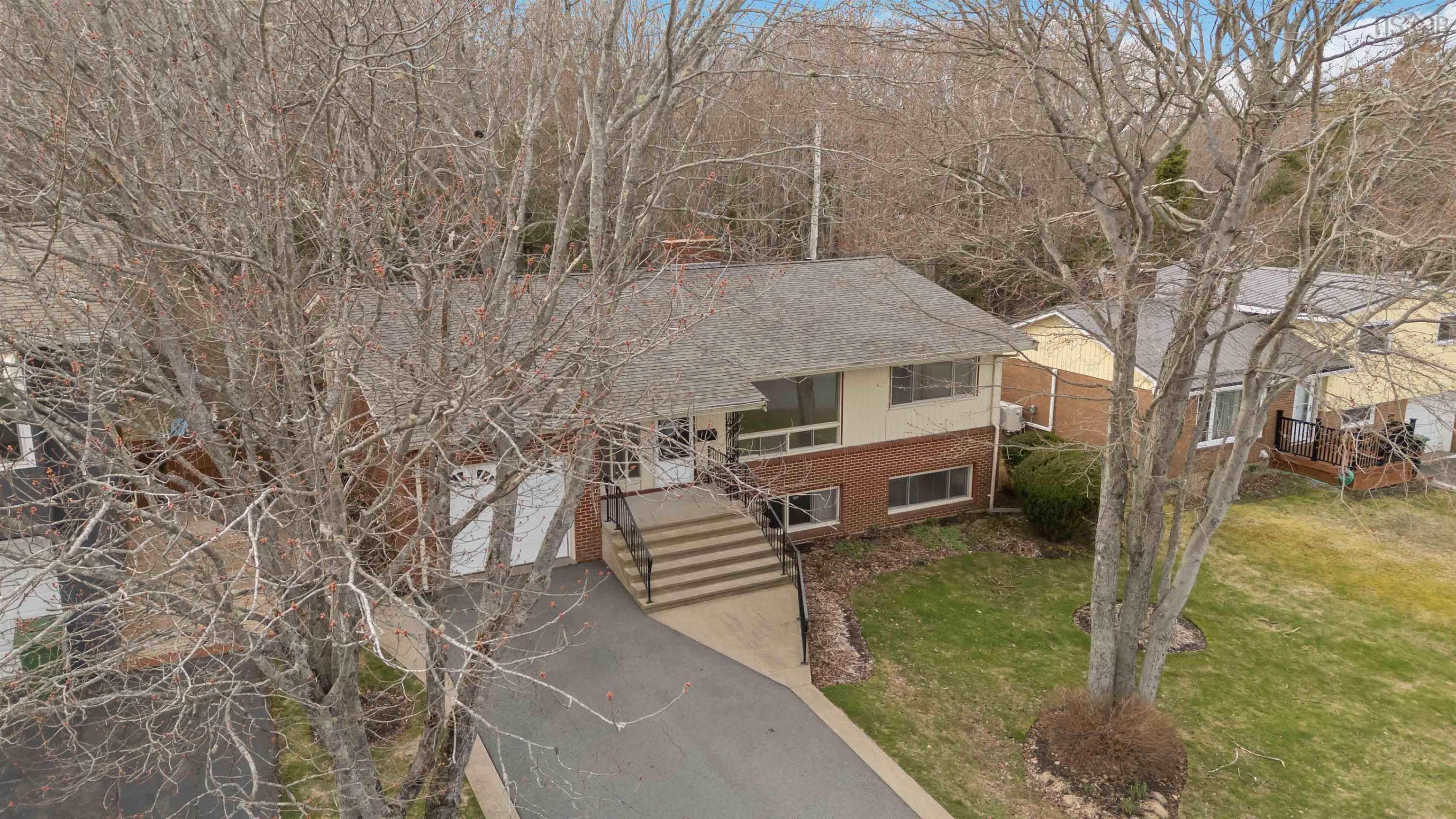 71 Woodward Crescent, Halifax, NS (MLS 202608216)