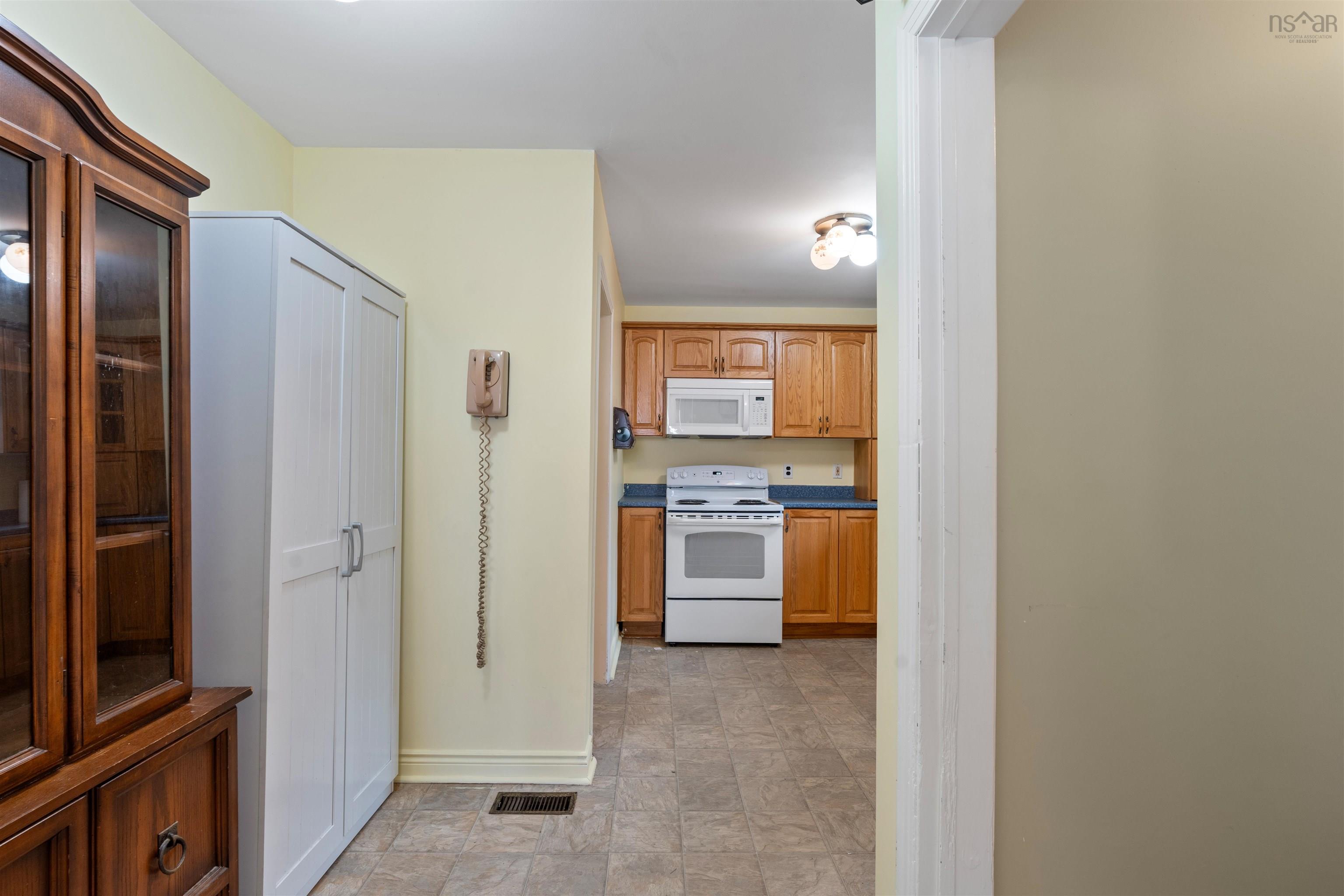 355 Spring Avenue, Dartmouth, NS (MLS 202608220)