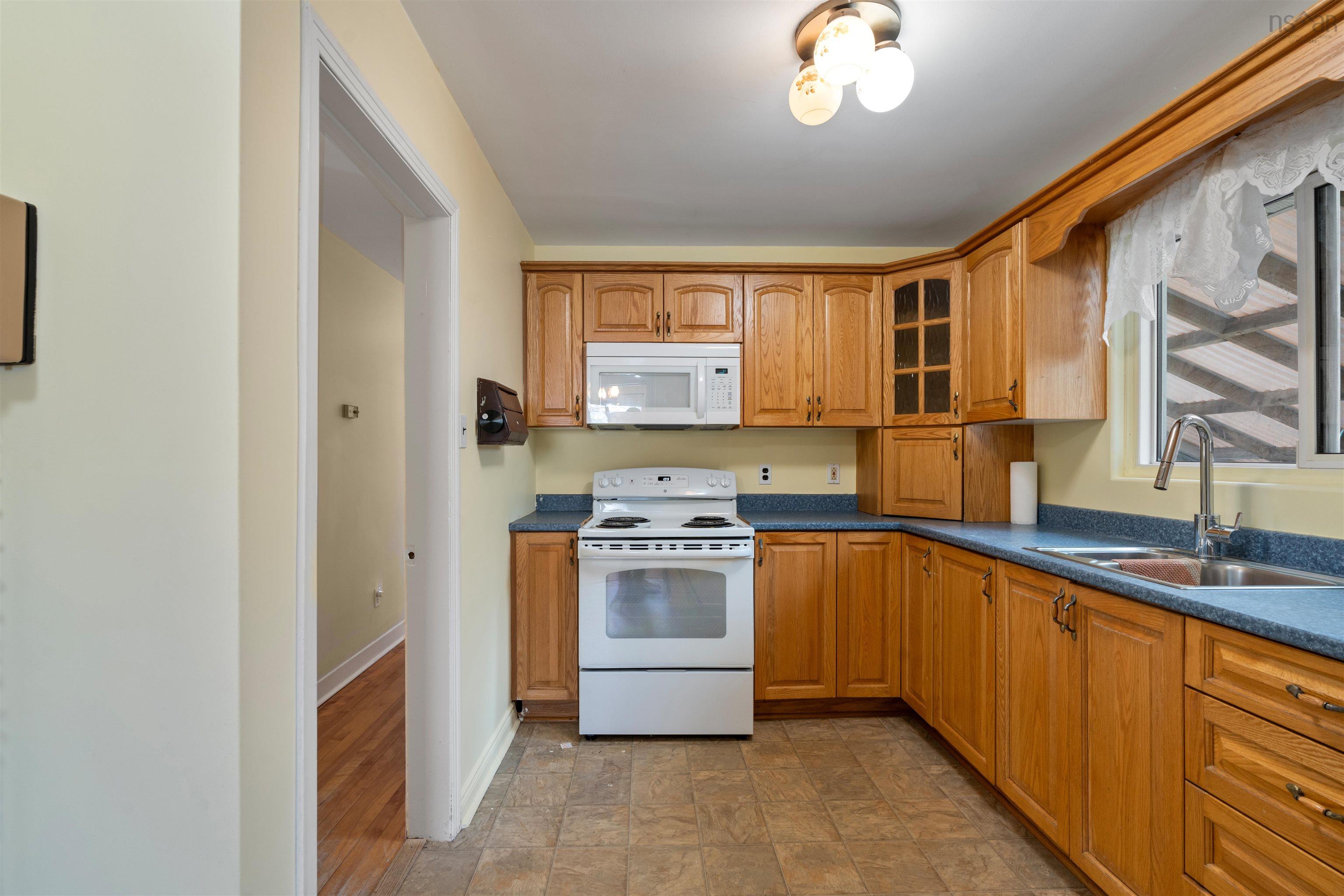 355 Spring Avenue, Dartmouth, NS (MLS 202608220)