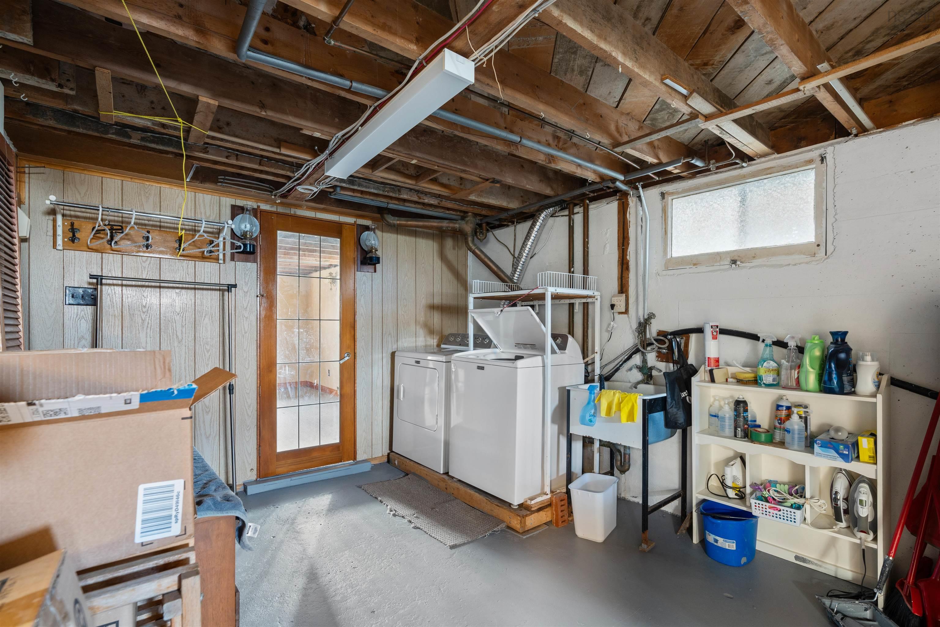 355 Spring Avenue, Dartmouth, NS (MLS 202608220)