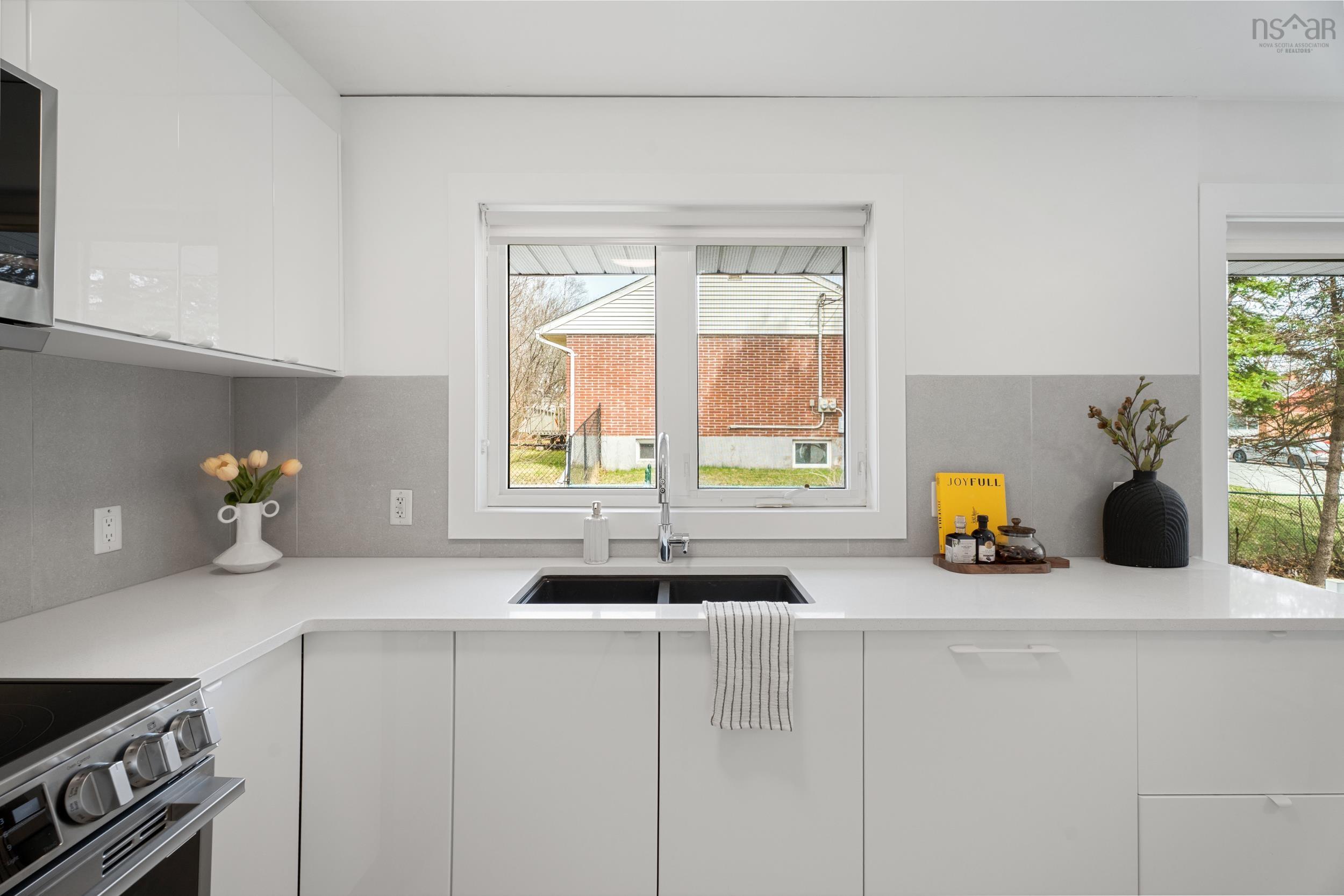 105 Woodlawn Road, Dartmouth, NS (MLS 202608225)