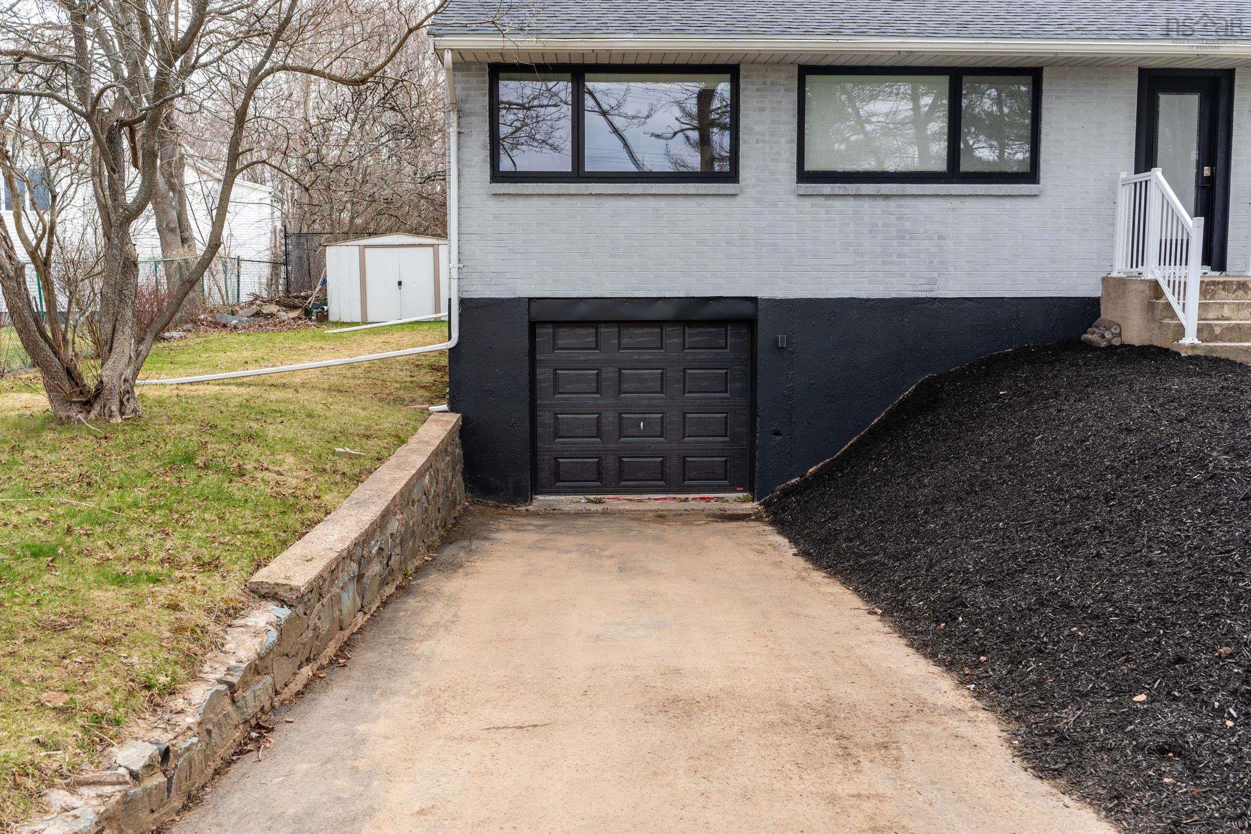 105 Woodlawn Road, Dartmouth, NS (MLS 202608225)