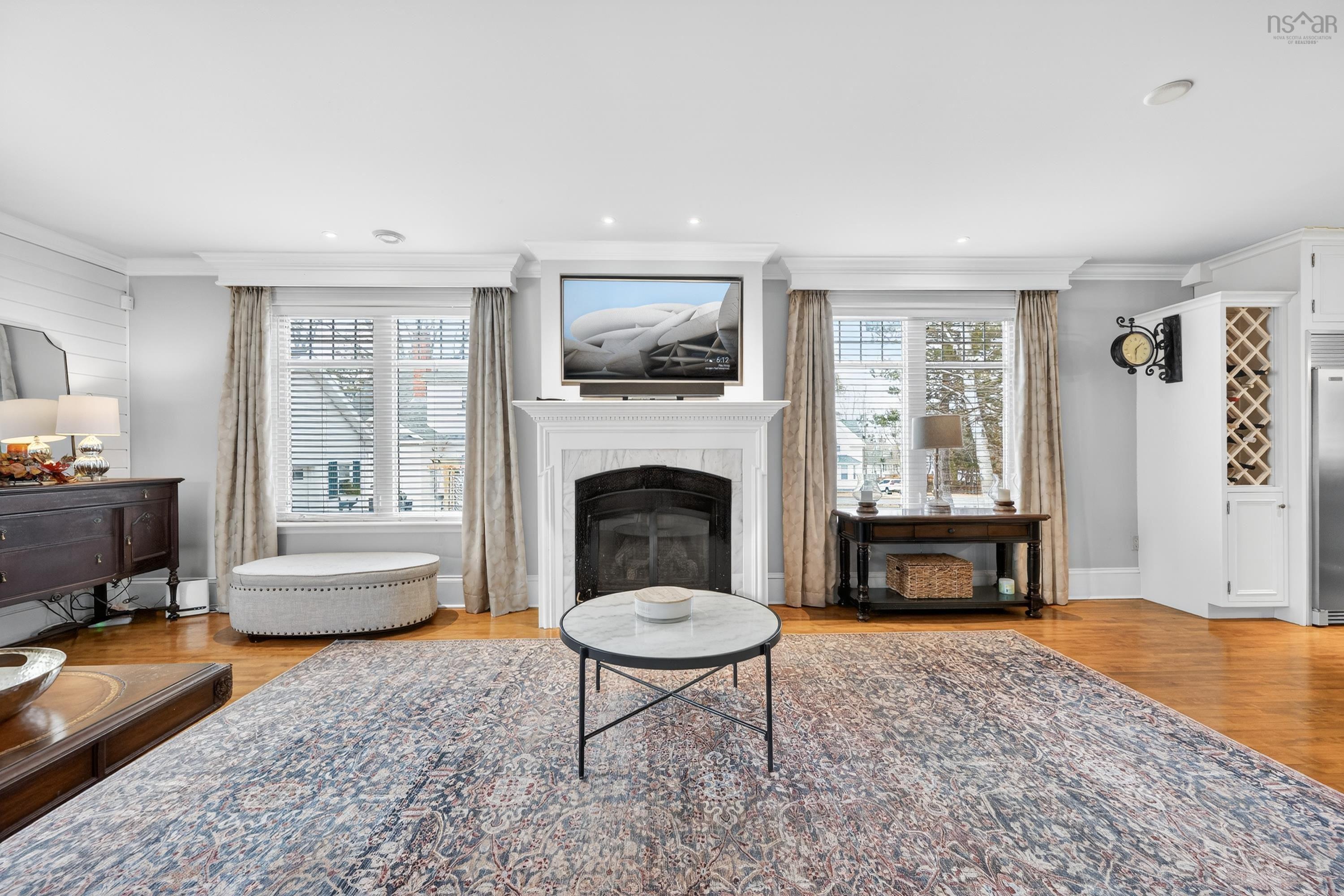 $725,000.00: 15 Whitney Avenue, Sydney