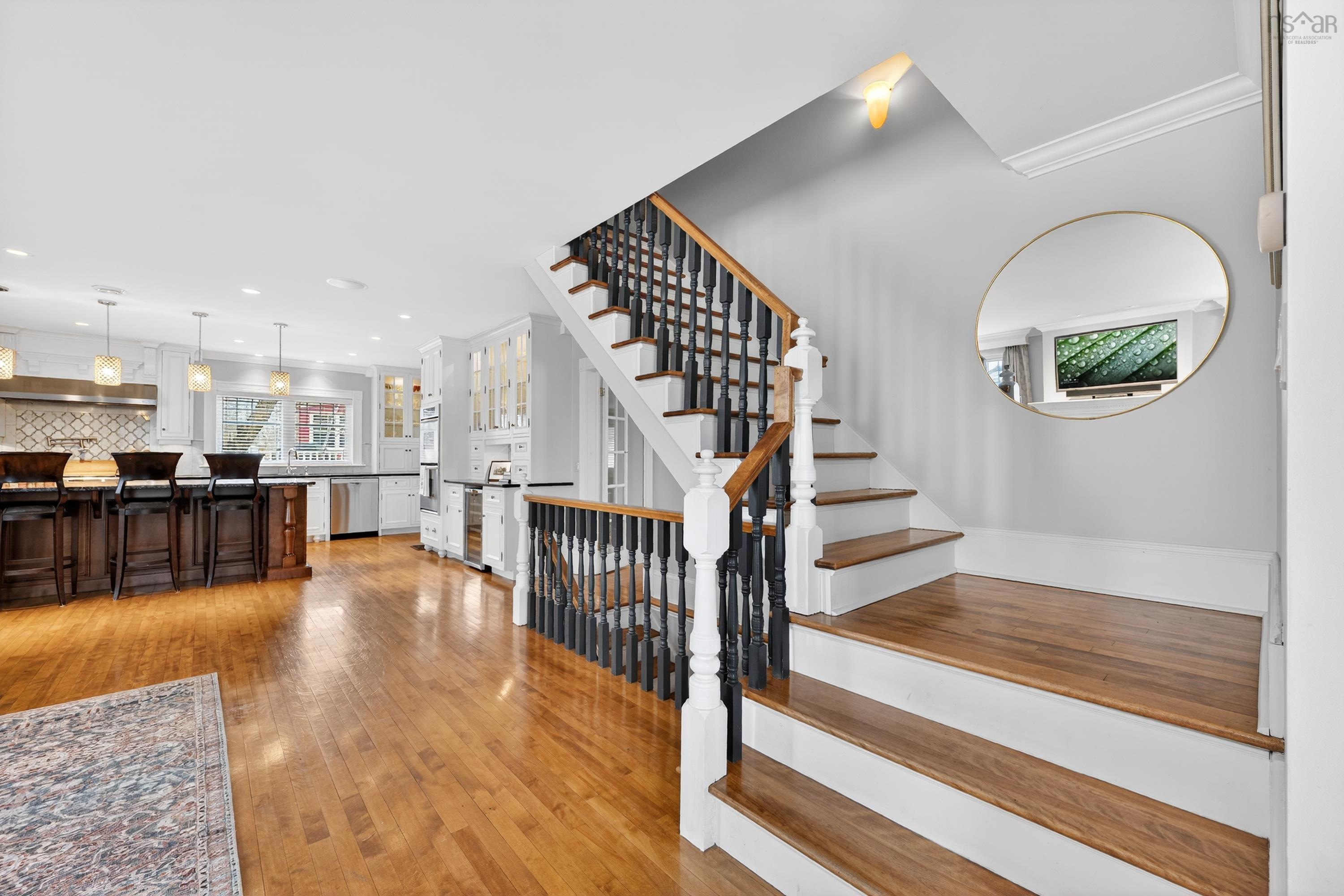 $725,000.00: 15 Whitney Avenue, Sydney