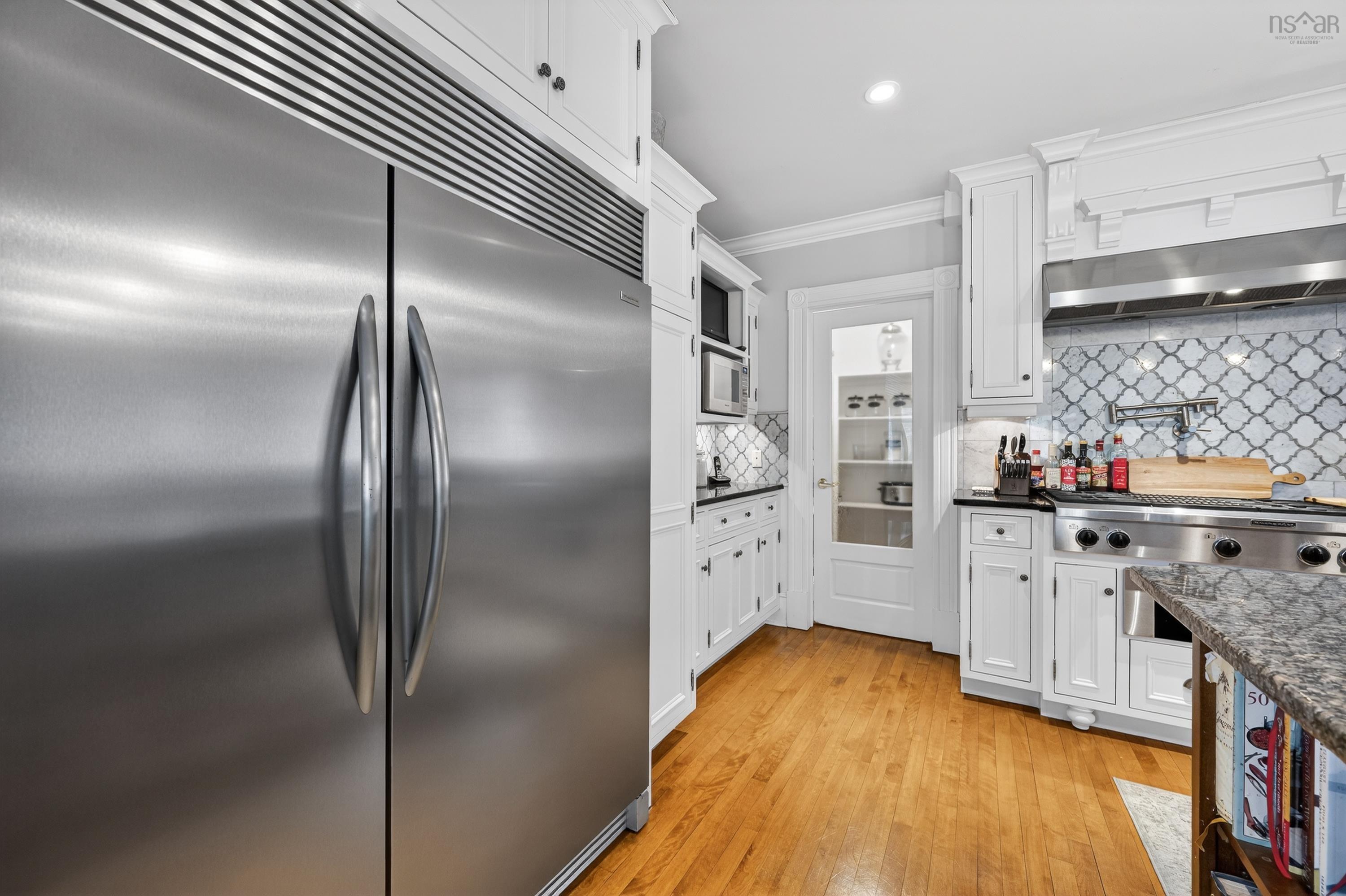 $725,000.00: 15 Whitney Avenue, Sydney
