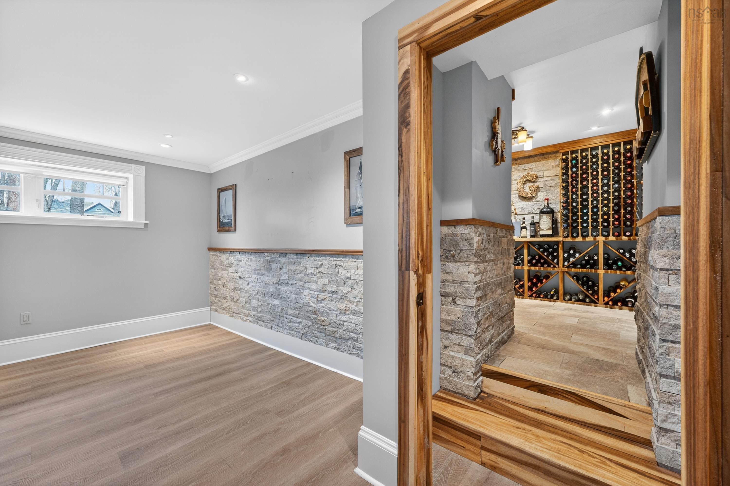 $725,000.00: 15 Whitney Avenue, Sydney