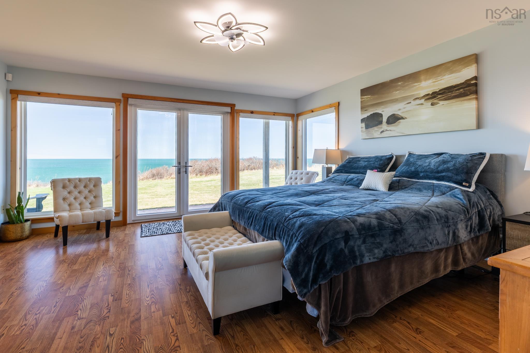 $959,000.00: 2435 Main Shore Road, Port Maitland